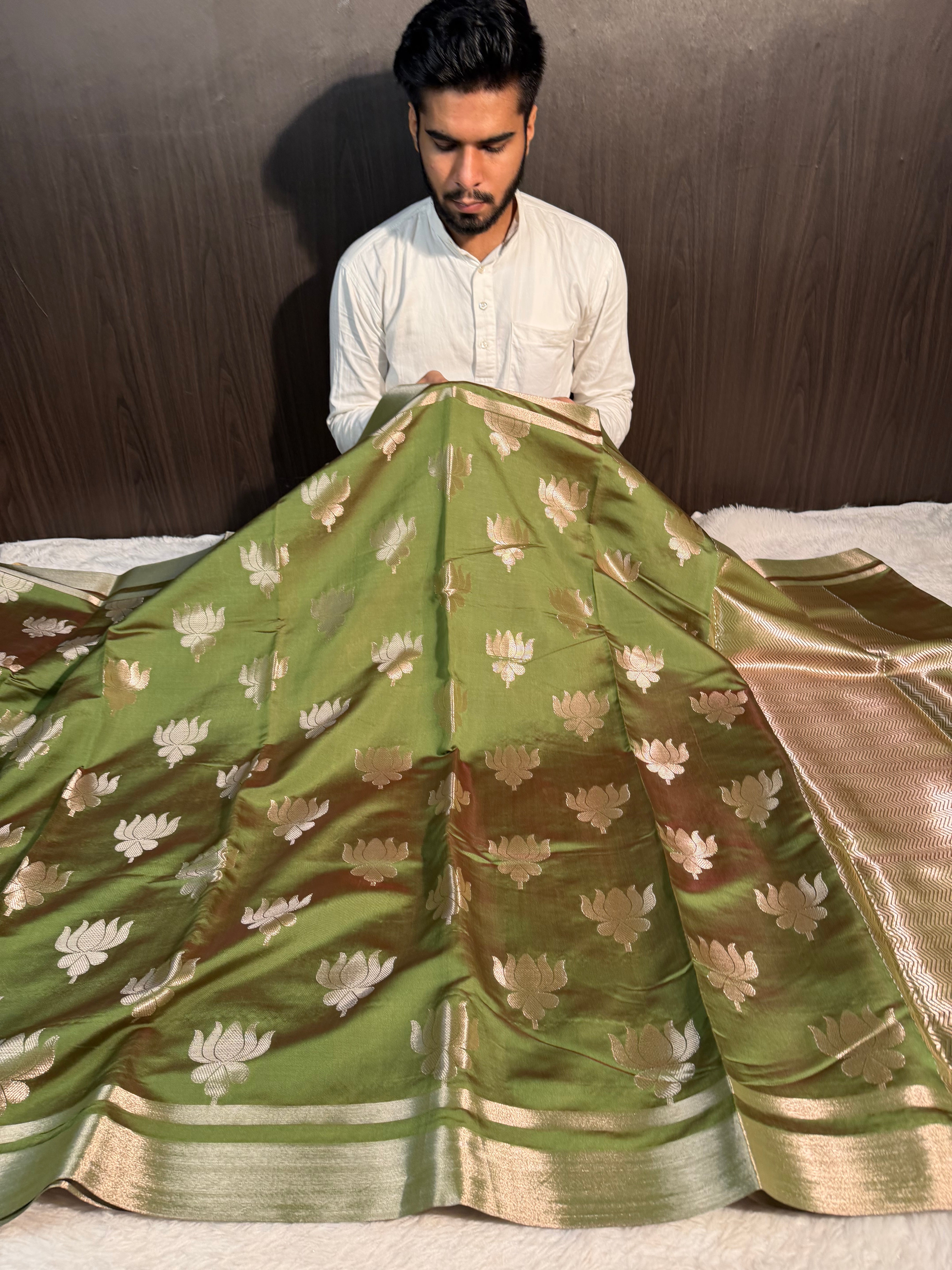 Mehendi Green Premium Soft Katan Silk Banarasi Saree with Lotus Buta Weave