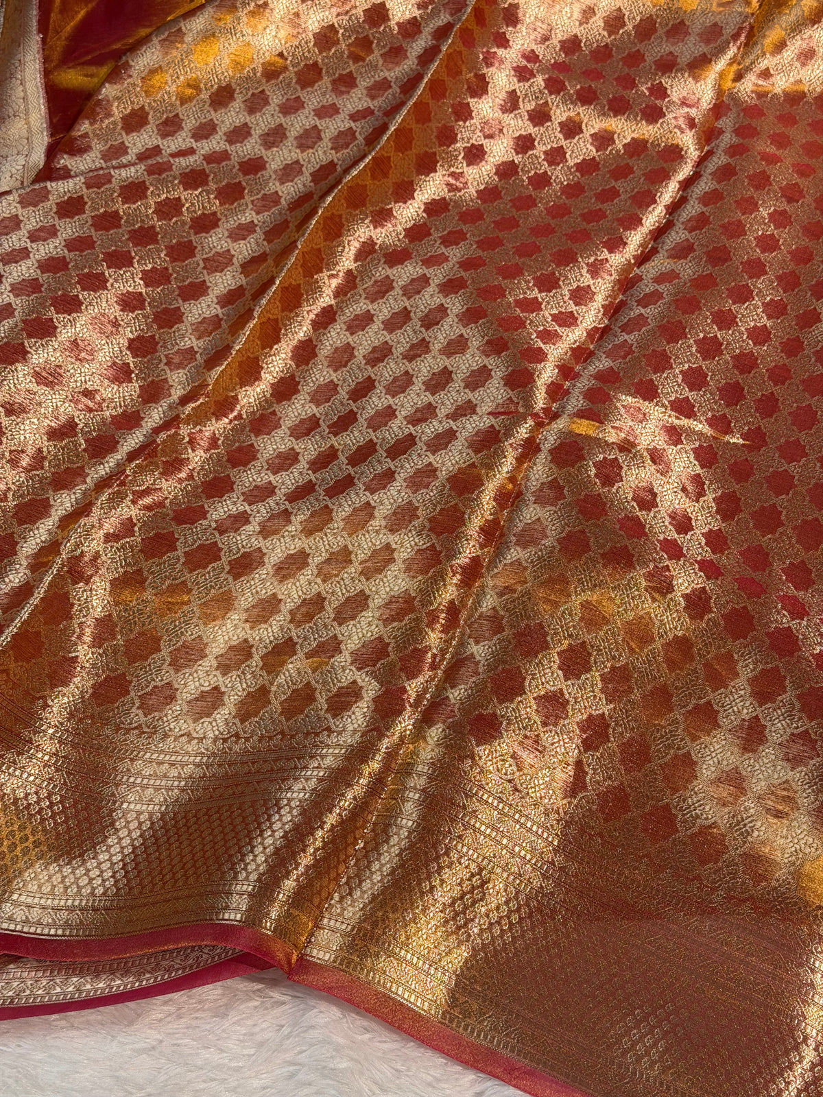Dual Shaded Orange 100% Pure Tissue Silk Banarasi Saree
