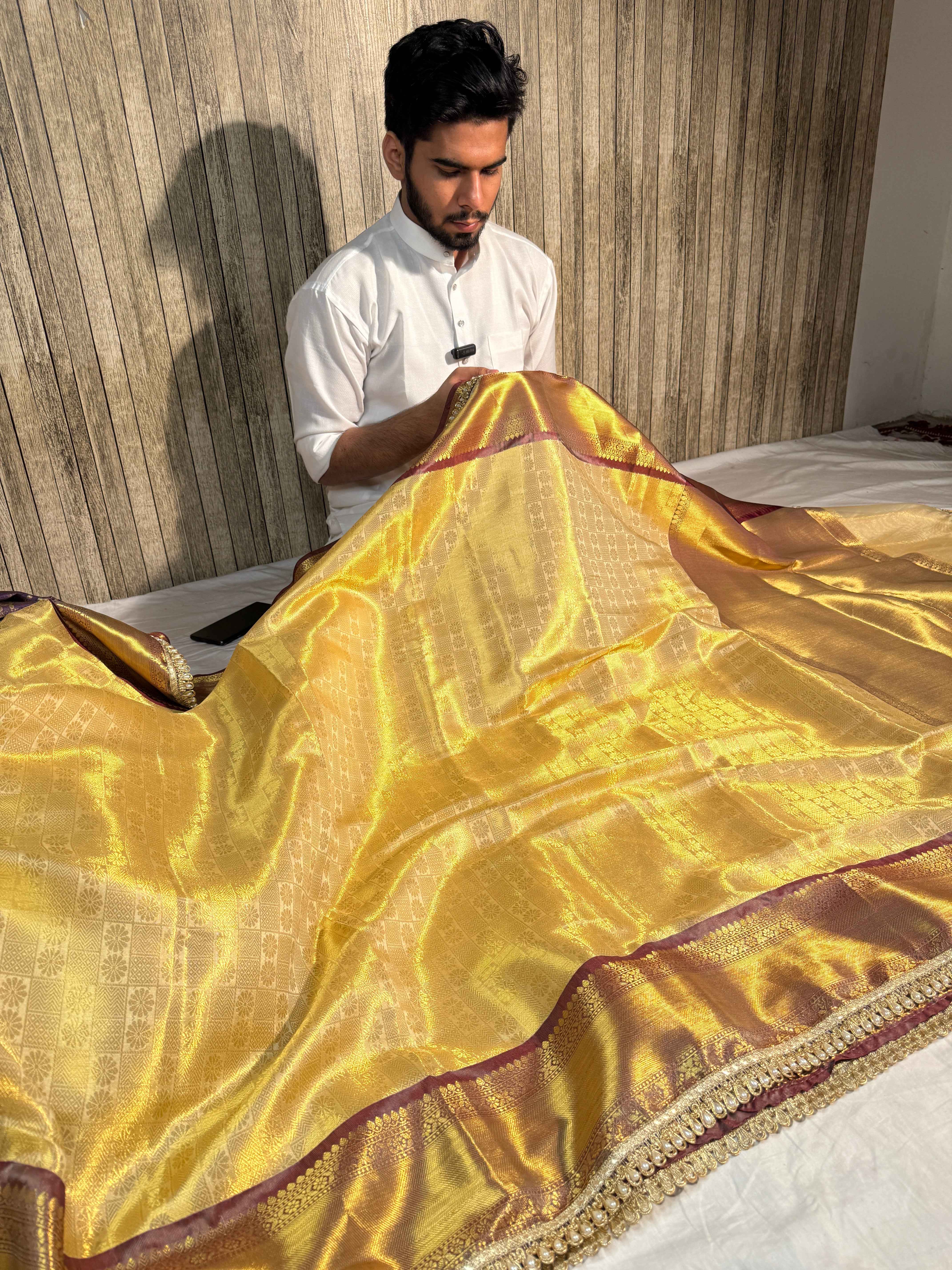 Contrast Premium Kanjeevaram Tissue Silk Banarasi Saree