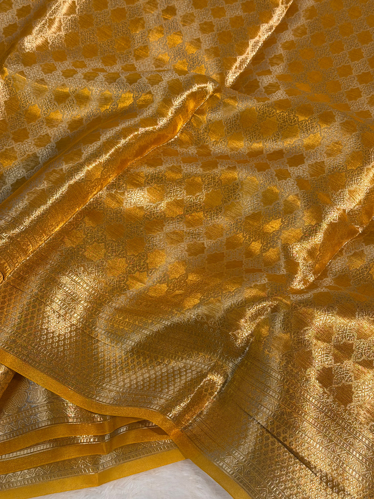 Metallic Gold 100% Pure Tissue Silk Banarasi Saree with Traditional Weave Borders