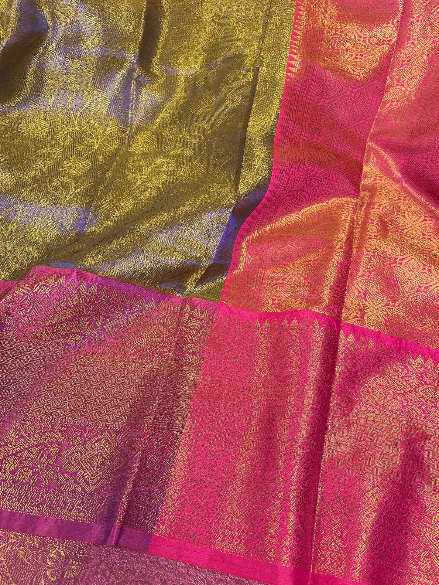 Beautiful Celebrity Inspired Bridal Tissue Banarasi Saree