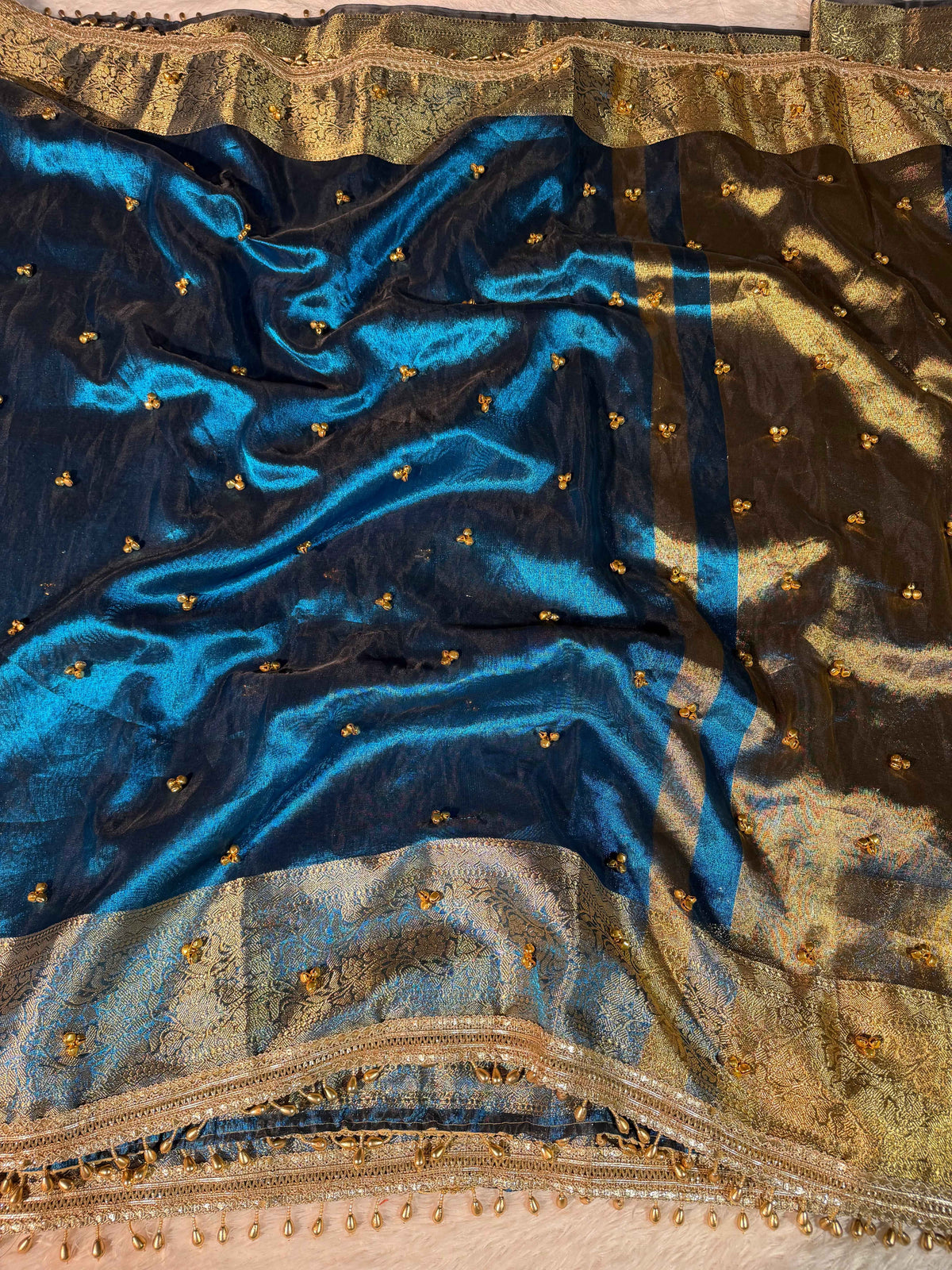 Viral Ghungroo Handwork Metallic Firozi Premium Tissue Silk Banarasi Saree