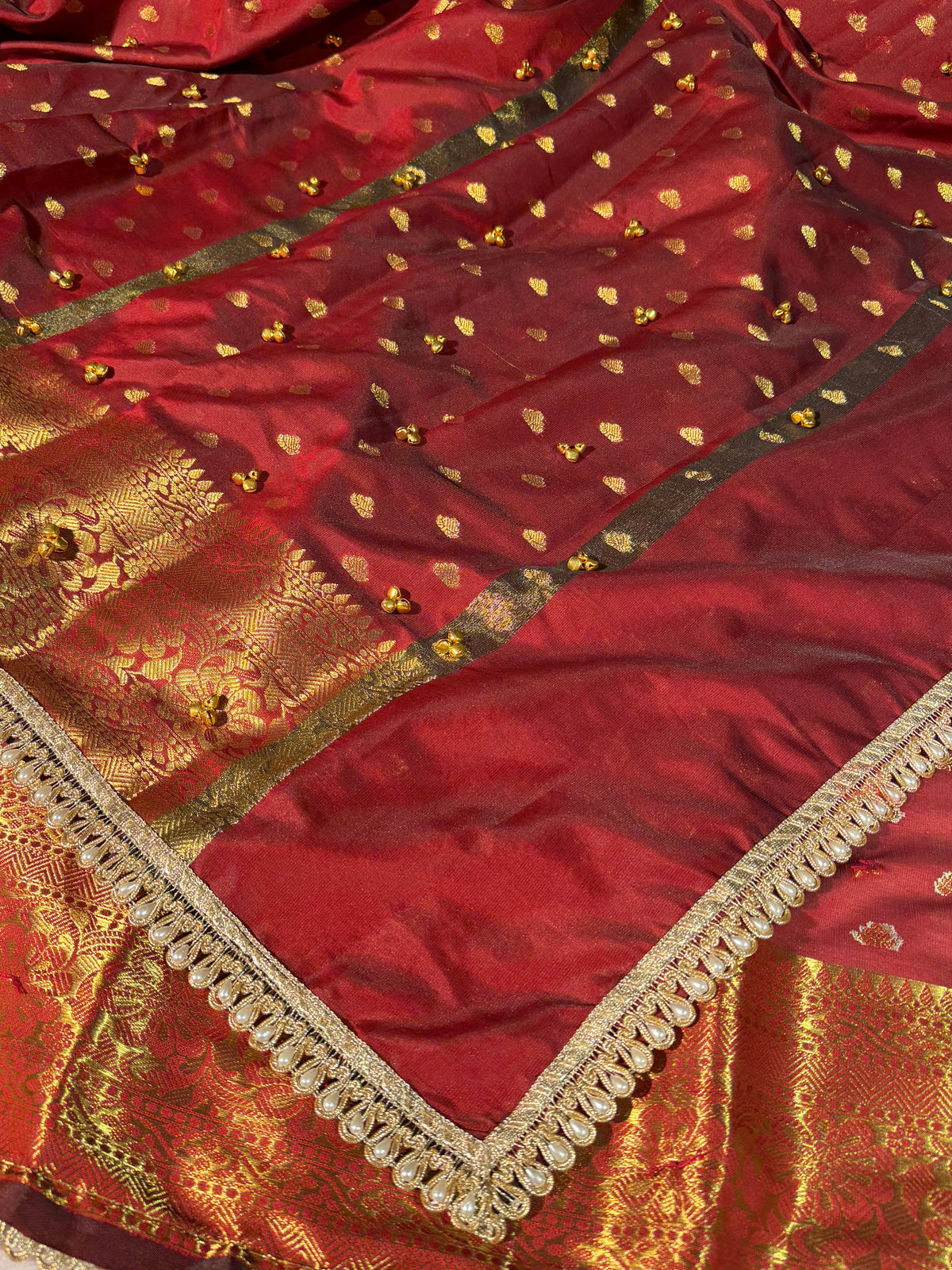 Viral Ghungroo Handwork Dark Maroon Premium Katan Silk Banarasi Saree