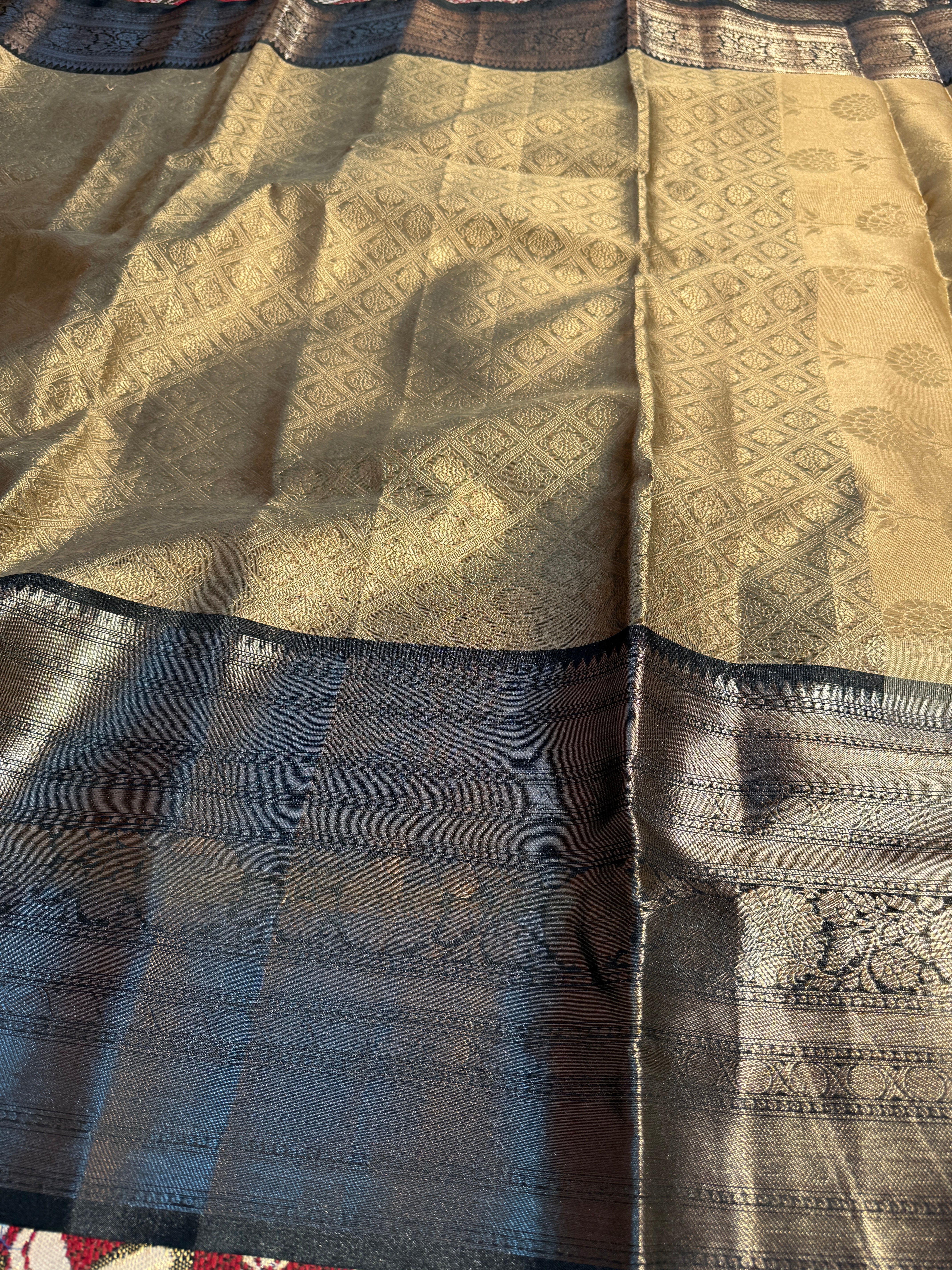 Premium Resham Embossed Kora Muslin Banarasi Saree