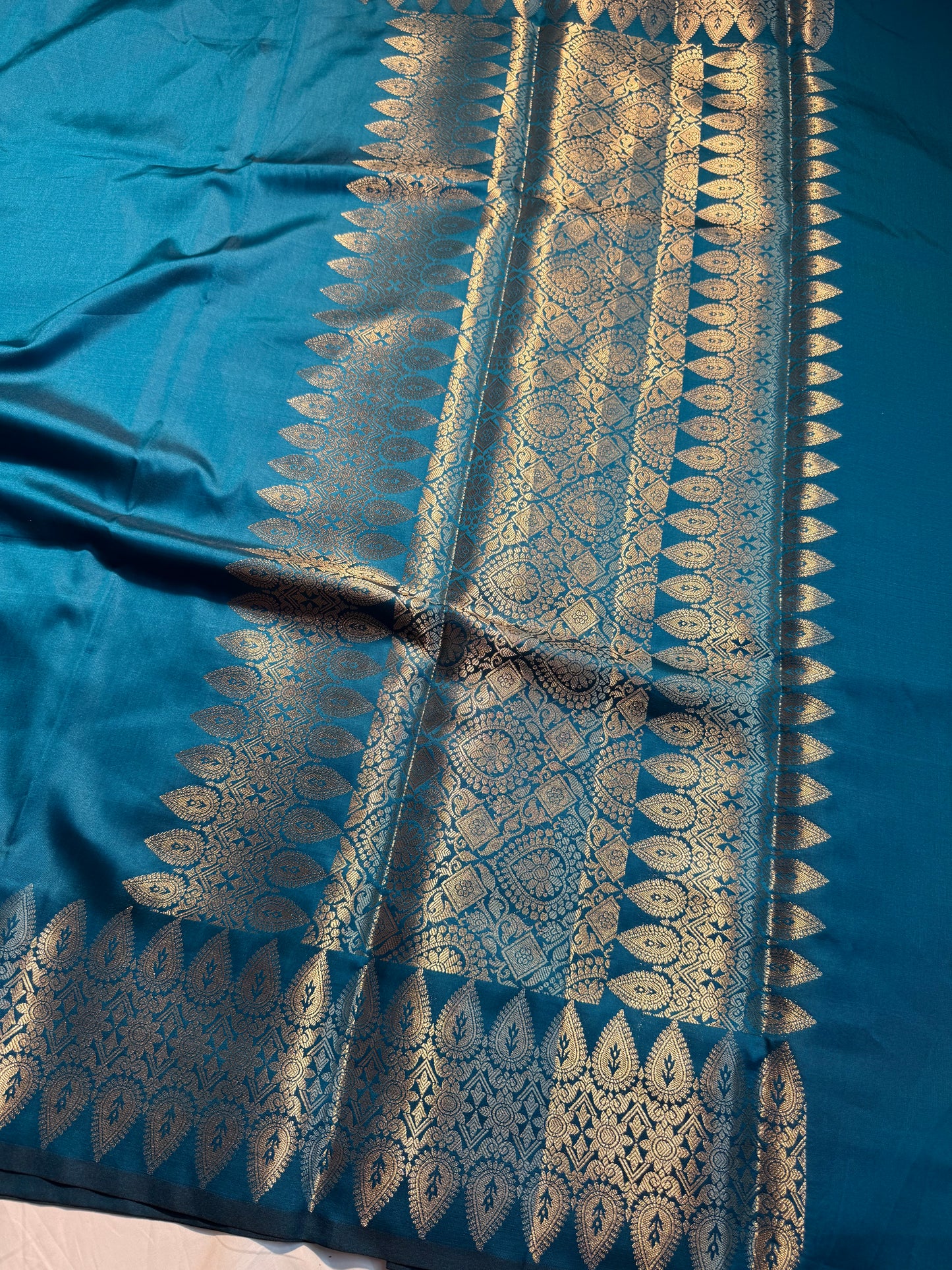 Premium Handloom Inspired Banarasi Chiniya Silk Saree