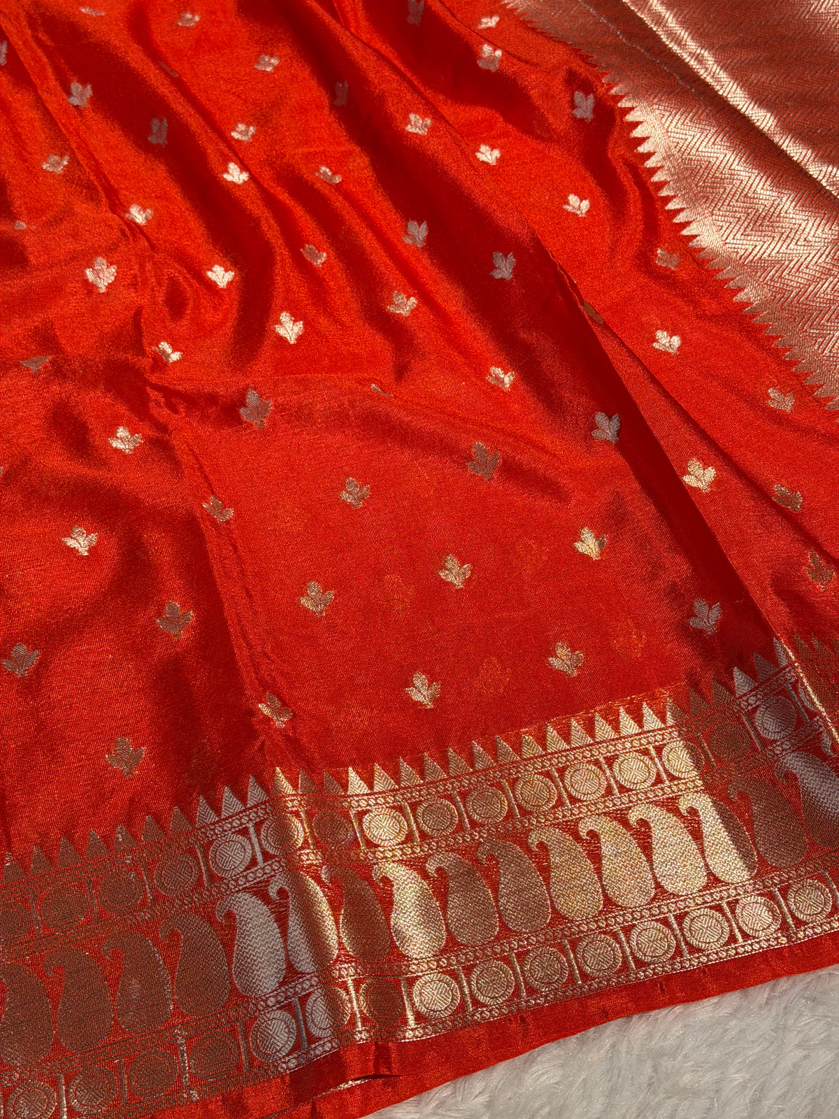 Rust Orange Premium Chiniya Silk Zari Buti Weave Banarasi Saree