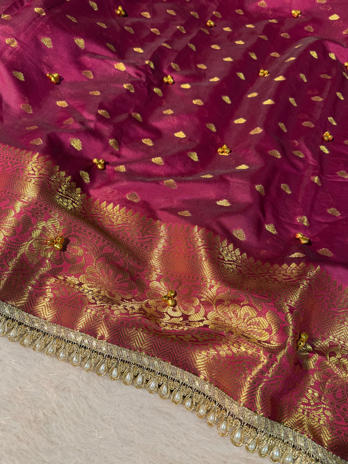 Viral Ghungroo Handwork Maroon Shade Premium Katan Silk Banarasi Saree