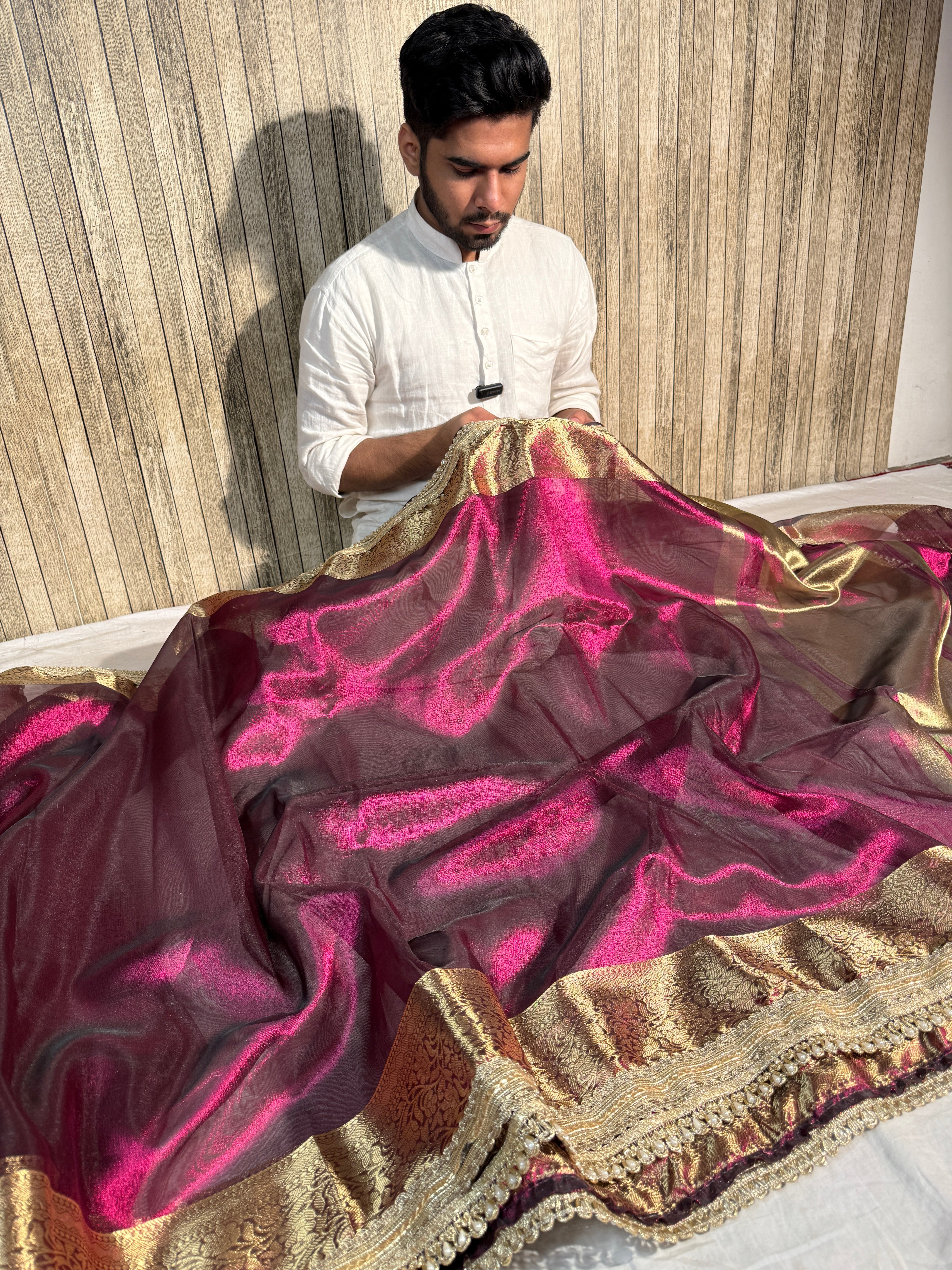 Metallic Magenta Premium Tissue Silk Moti Lace Attached Banarasi Saree