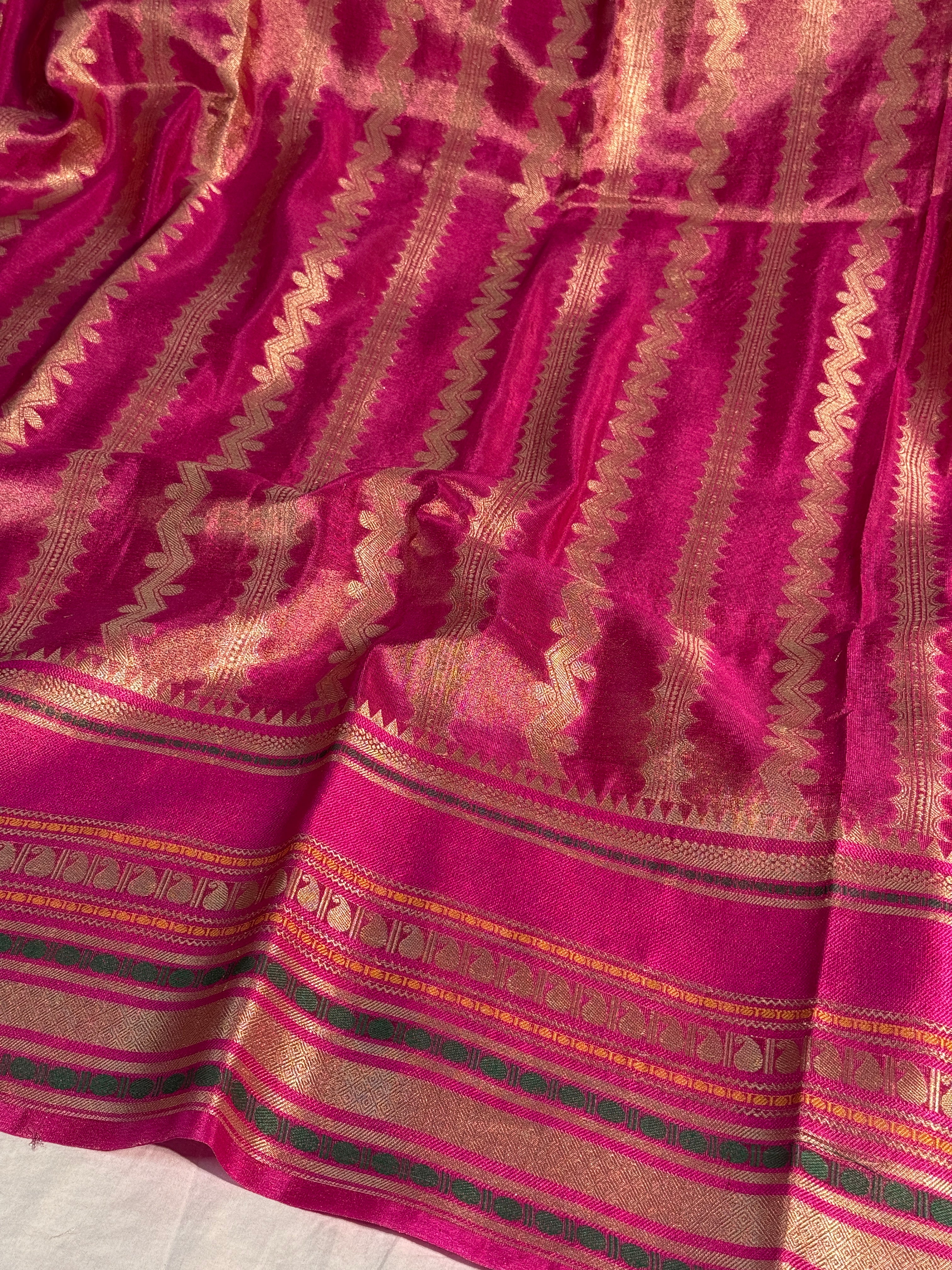 Metallic Rani Pink Premium Breathable Tissue Silk Banarasi Saree