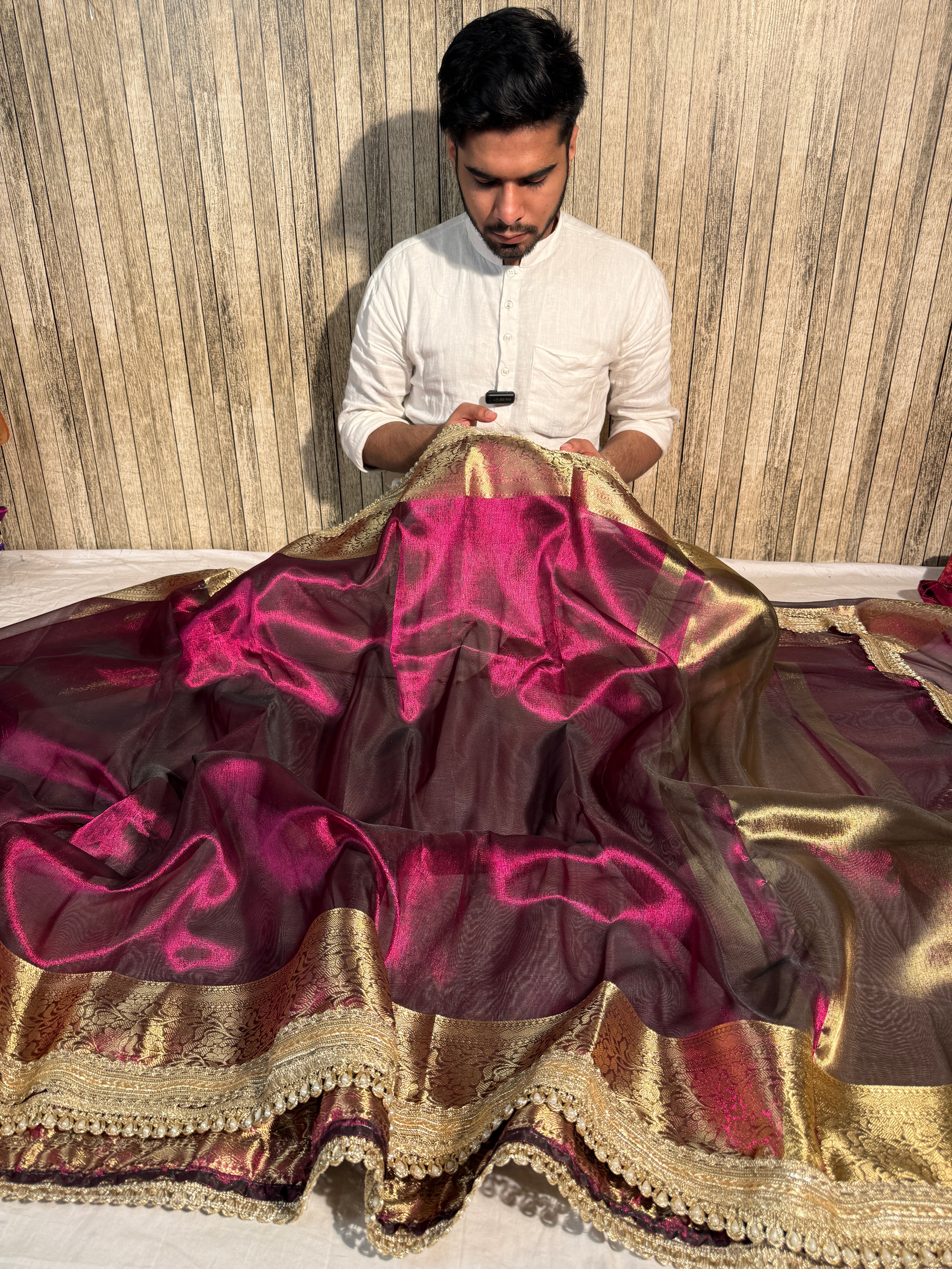 Metallic Magenta Premium Tissue Silk Moti Lace Attached Banarasi Saree