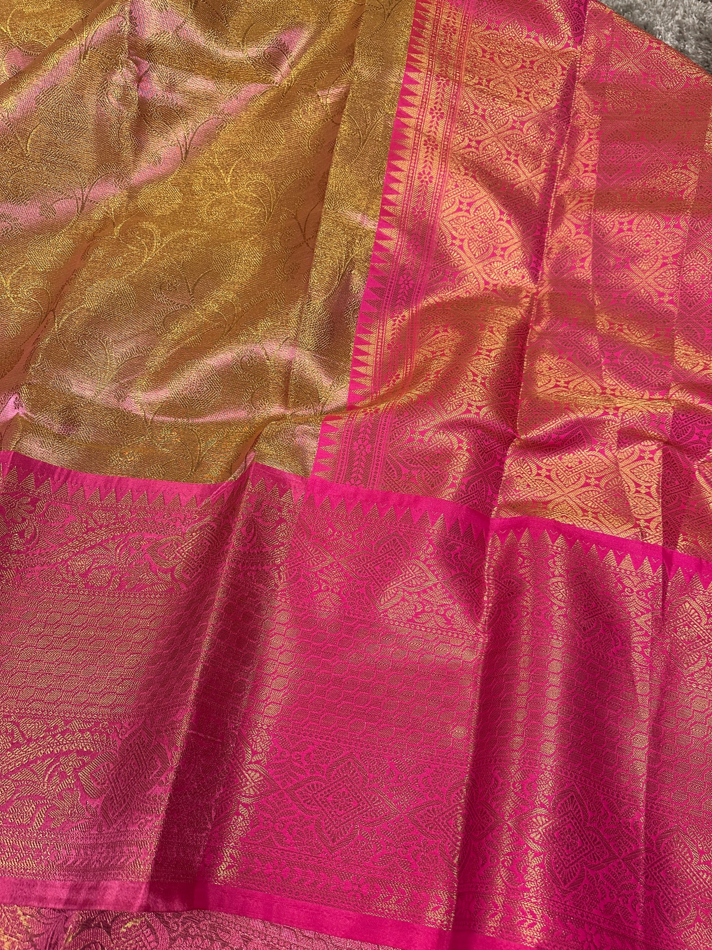 Beautiful Celebrity Inspired Bridal Tissue Banarasi Saree