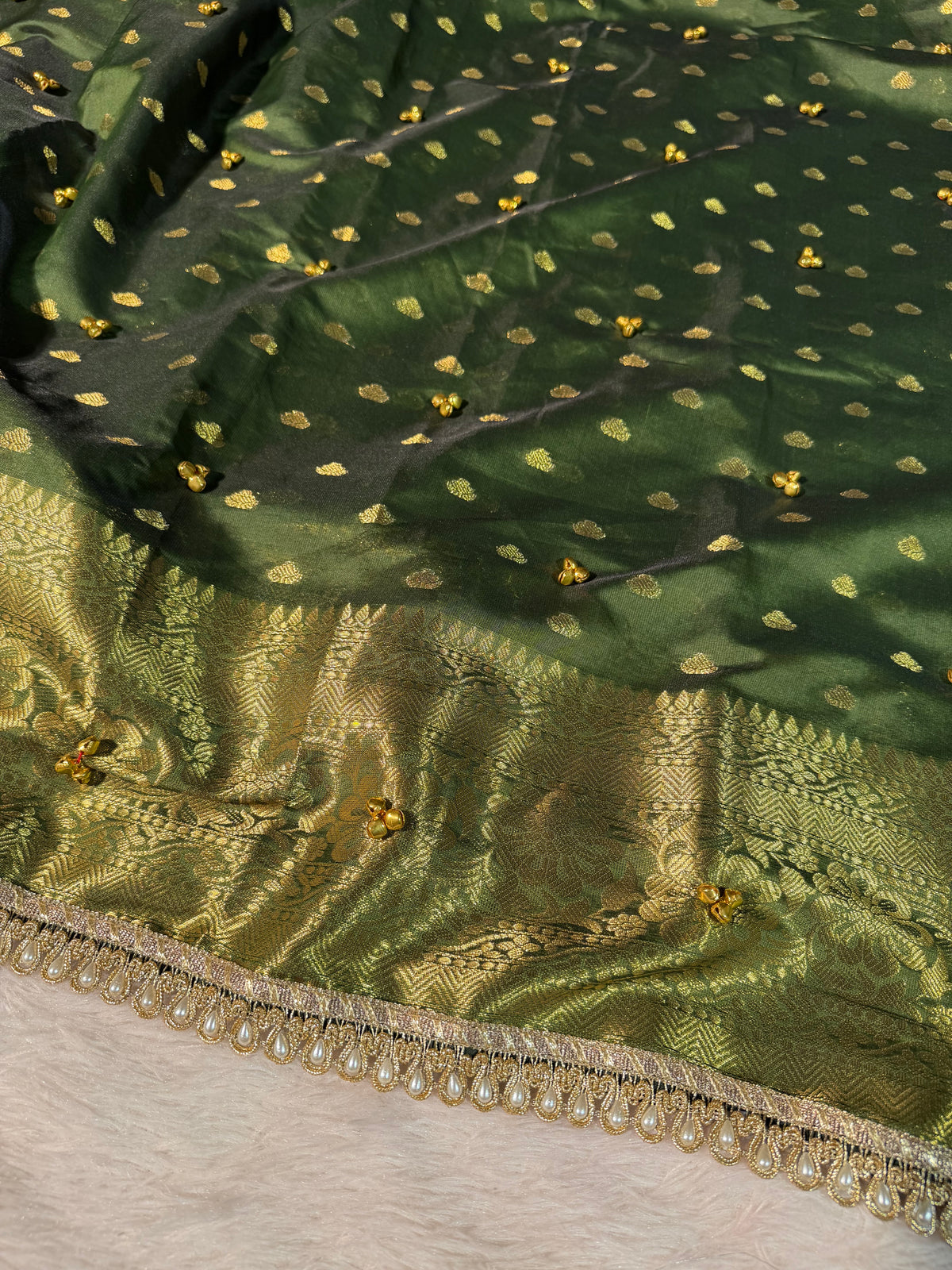 Viral Ghungroo Handwork Mehendi Green Shade Premium Katan Silk Banarasi Saree