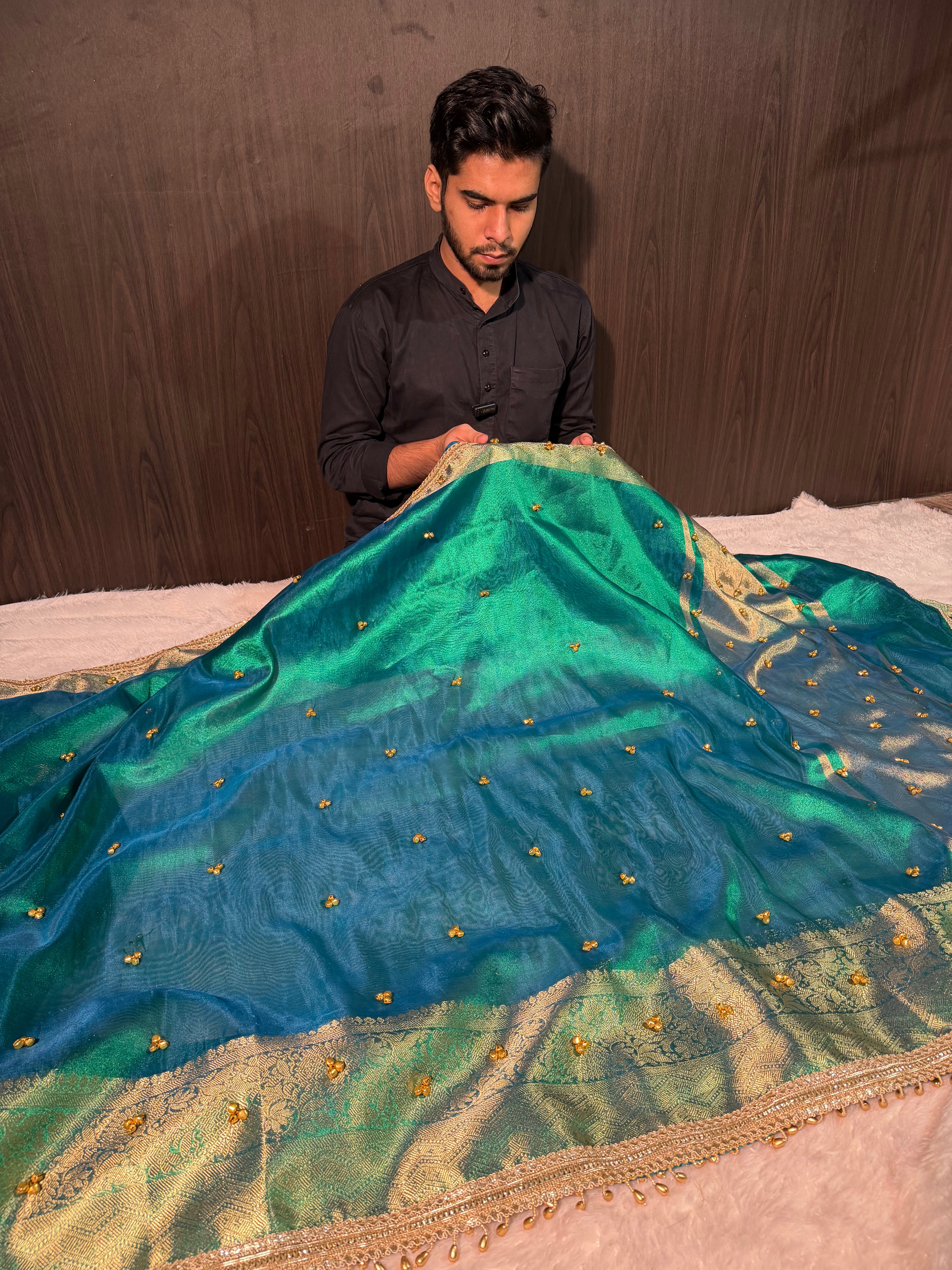 Viral Ghungroo Handwork Metallic Sapphire Green Premium Tissue Silk Banarasi Saree