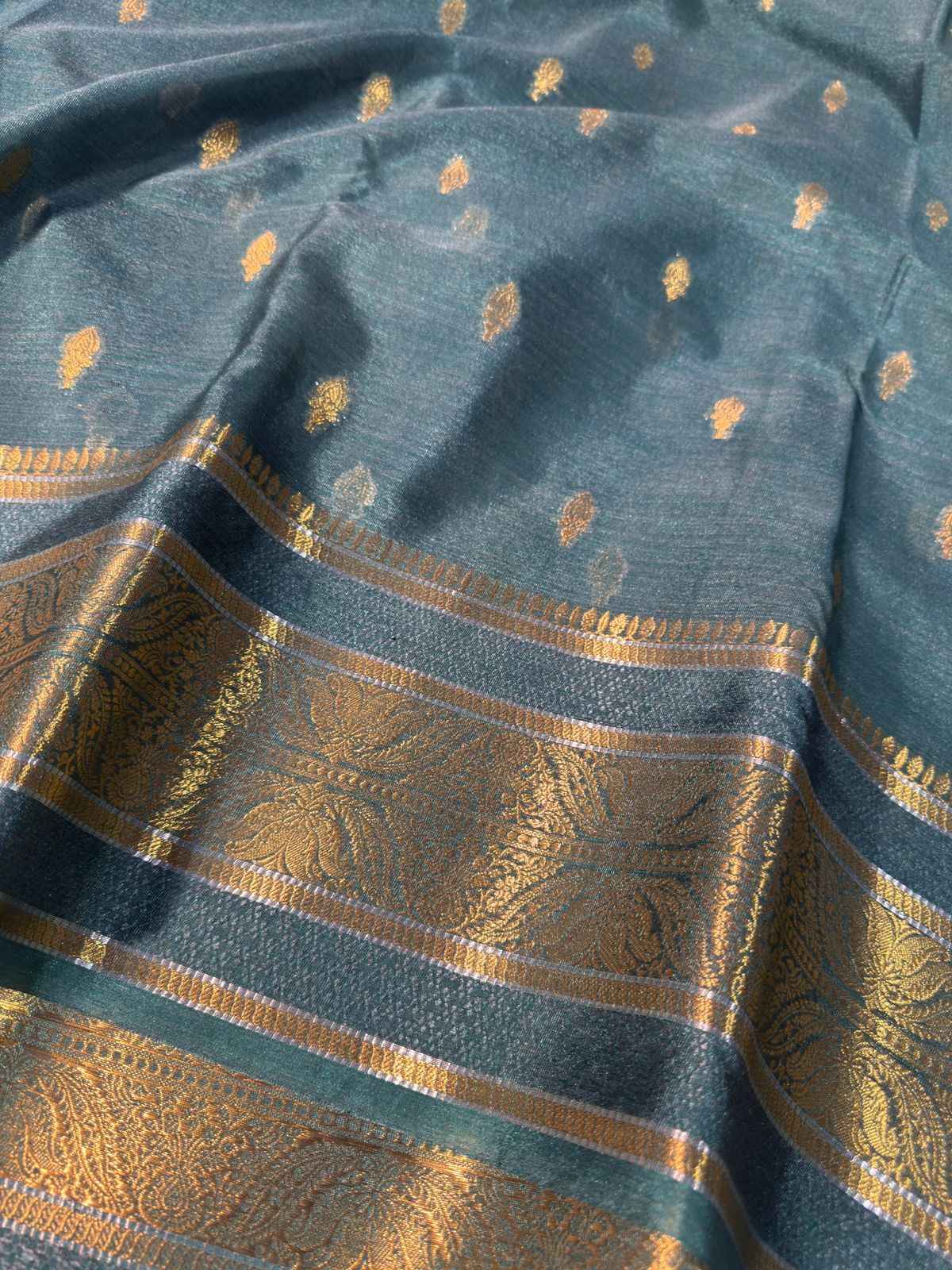 Premium Soft Chiniya Silk Banarasi Saree with Rich Pallu