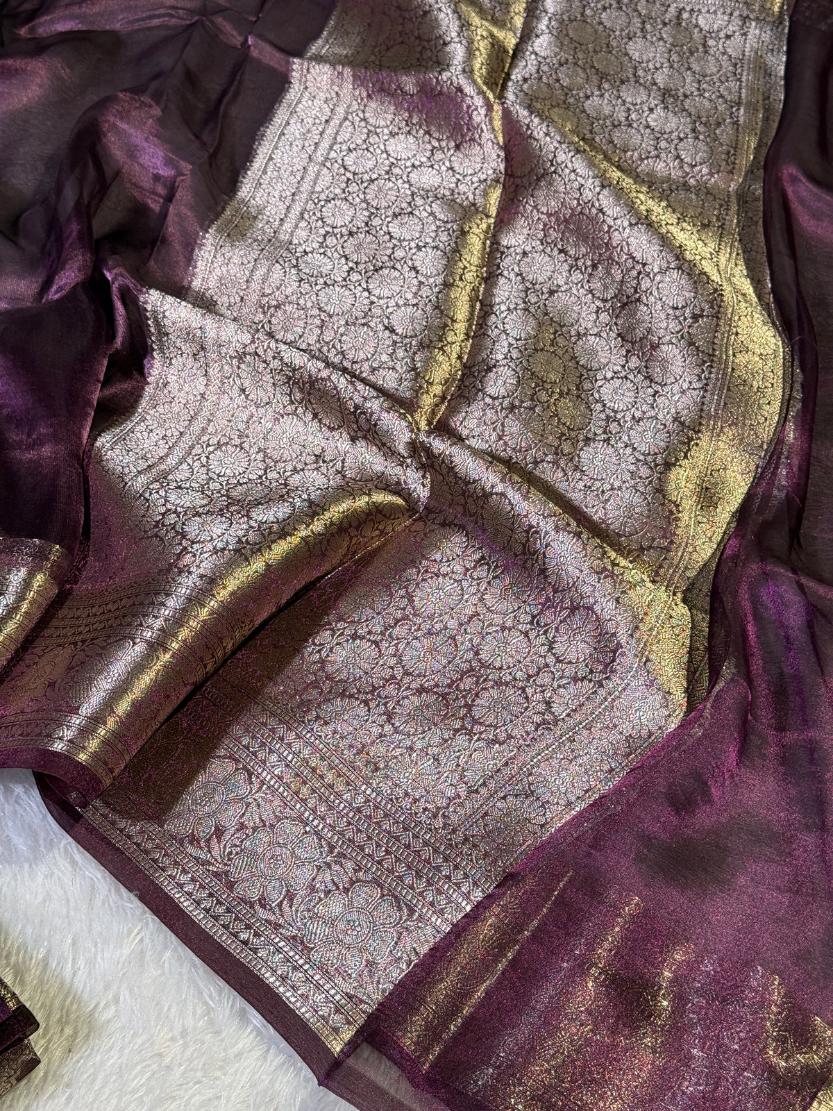 Metallic Magenta 100% Pure Tissue Silk Banarasi Saree