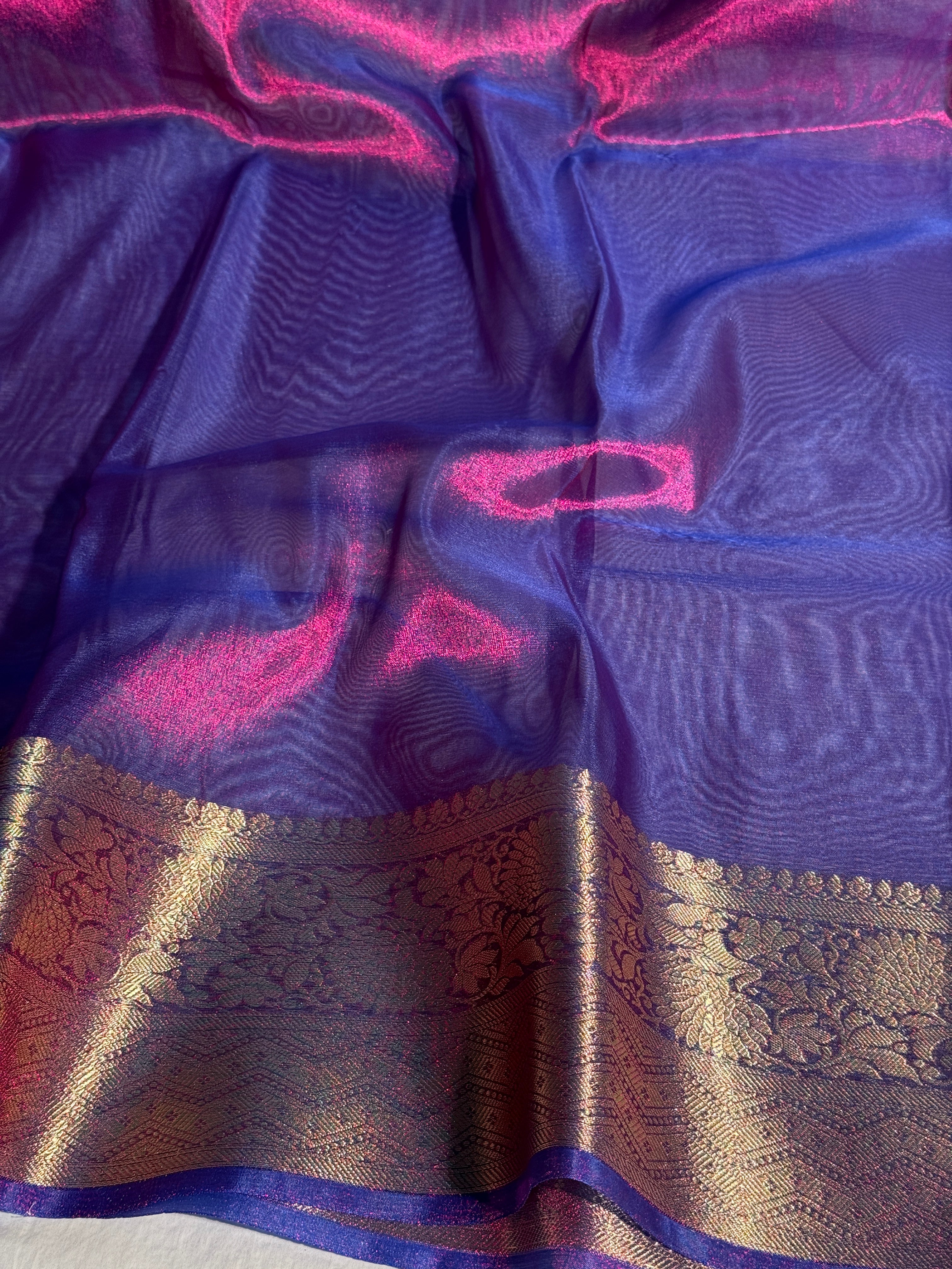 Dual Shaded Baigani Soft Tissue Silk Banarasi Saree