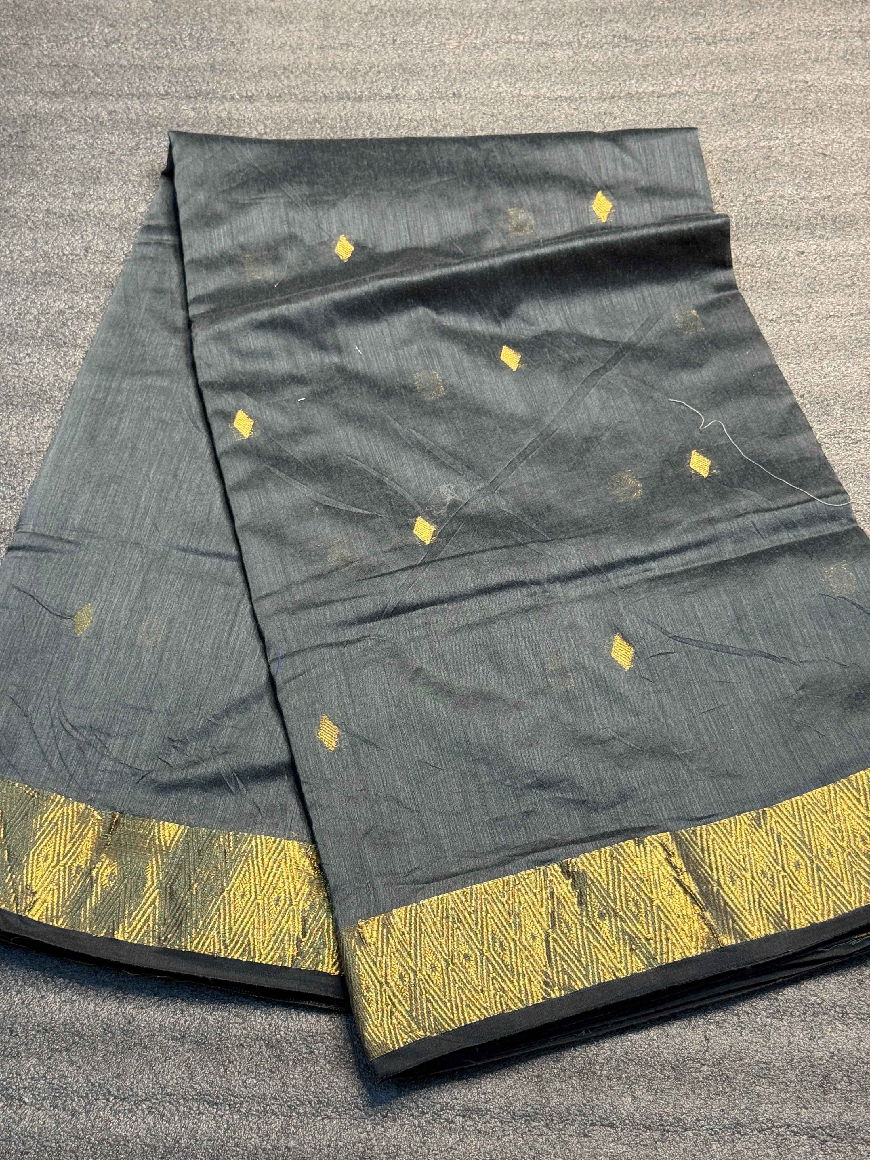 Premium Traditional Zari Woven Soft Tissue Silk Banarasi Saree
