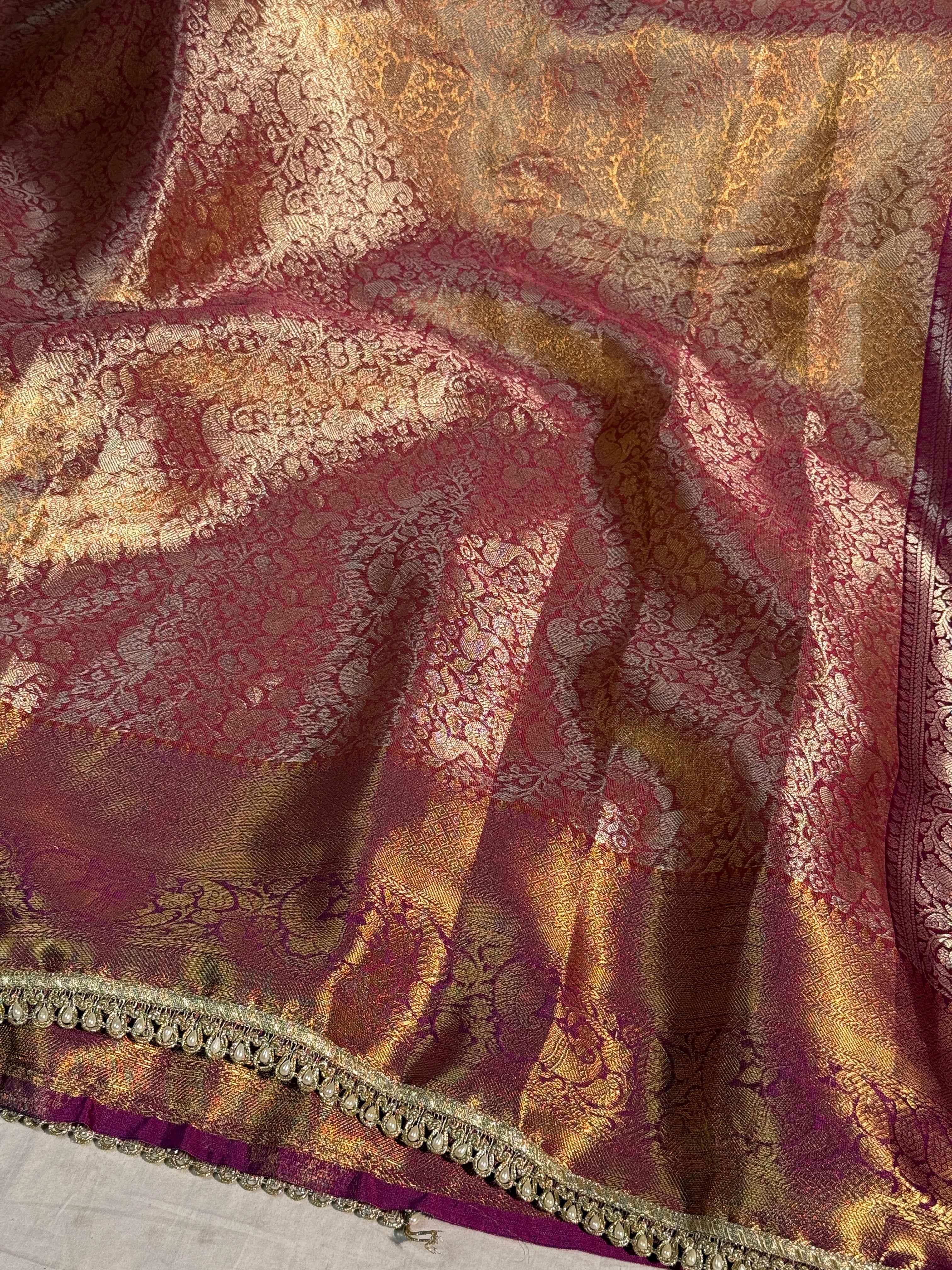 Dual Shaded Premium Kanjeevaram Tissue Silk Banarasi Saree with Moti Lace