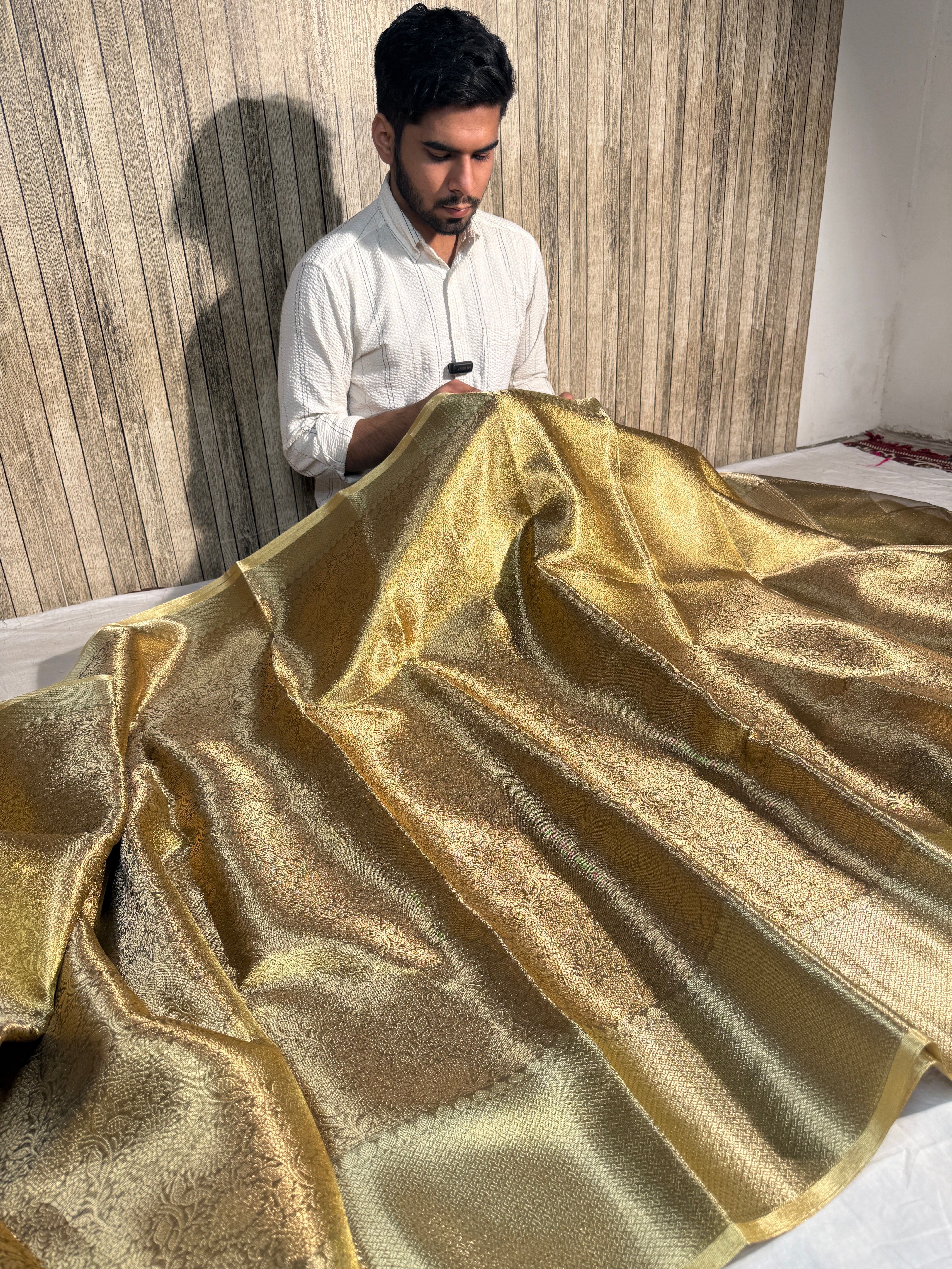 Dual Shaded Premium Kanjeevaram Tissue Silk Banarasi Saree