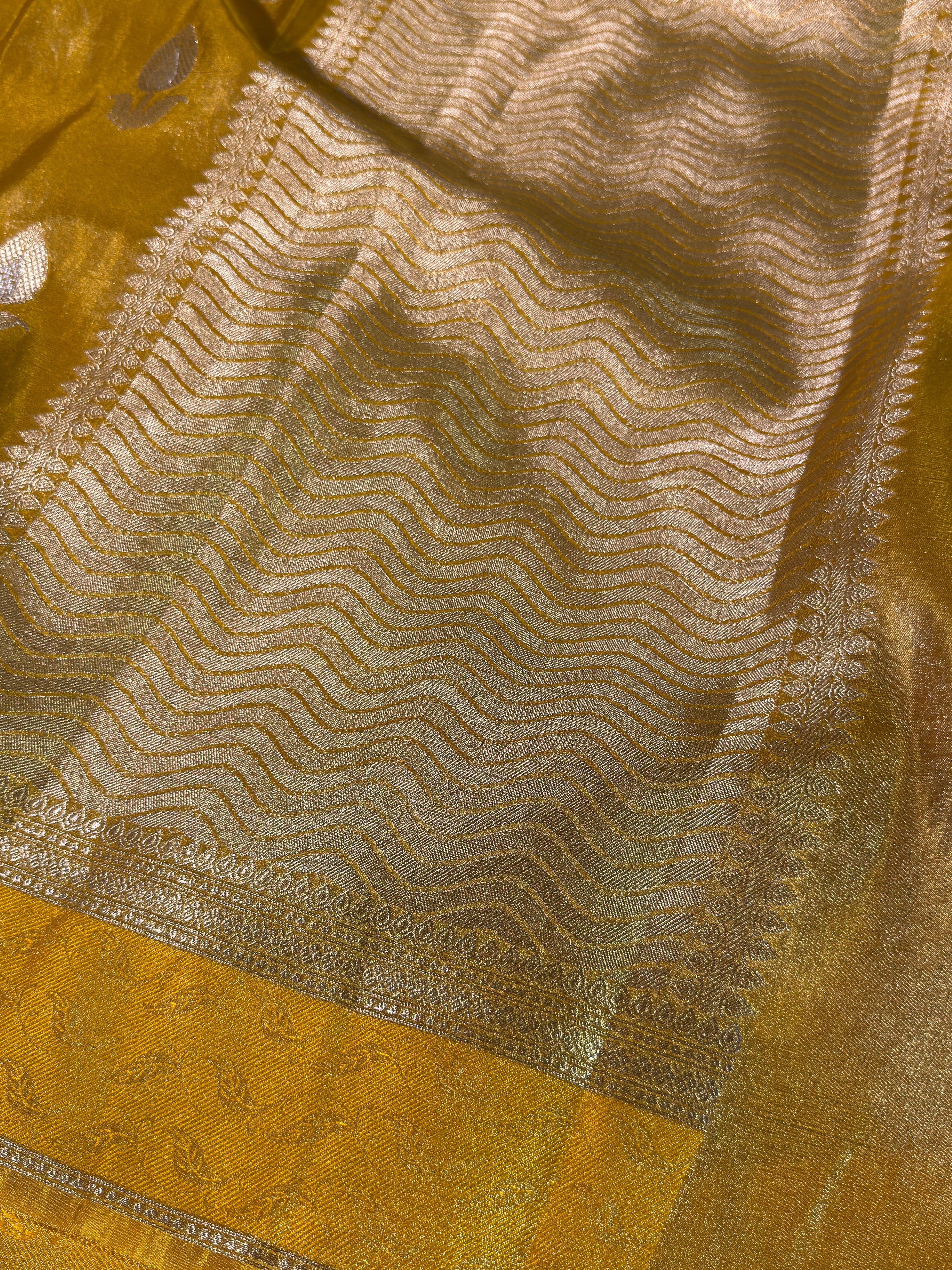 Metallic Gold Yellow Premium Breathable Tissue Silk Banarasi Saree