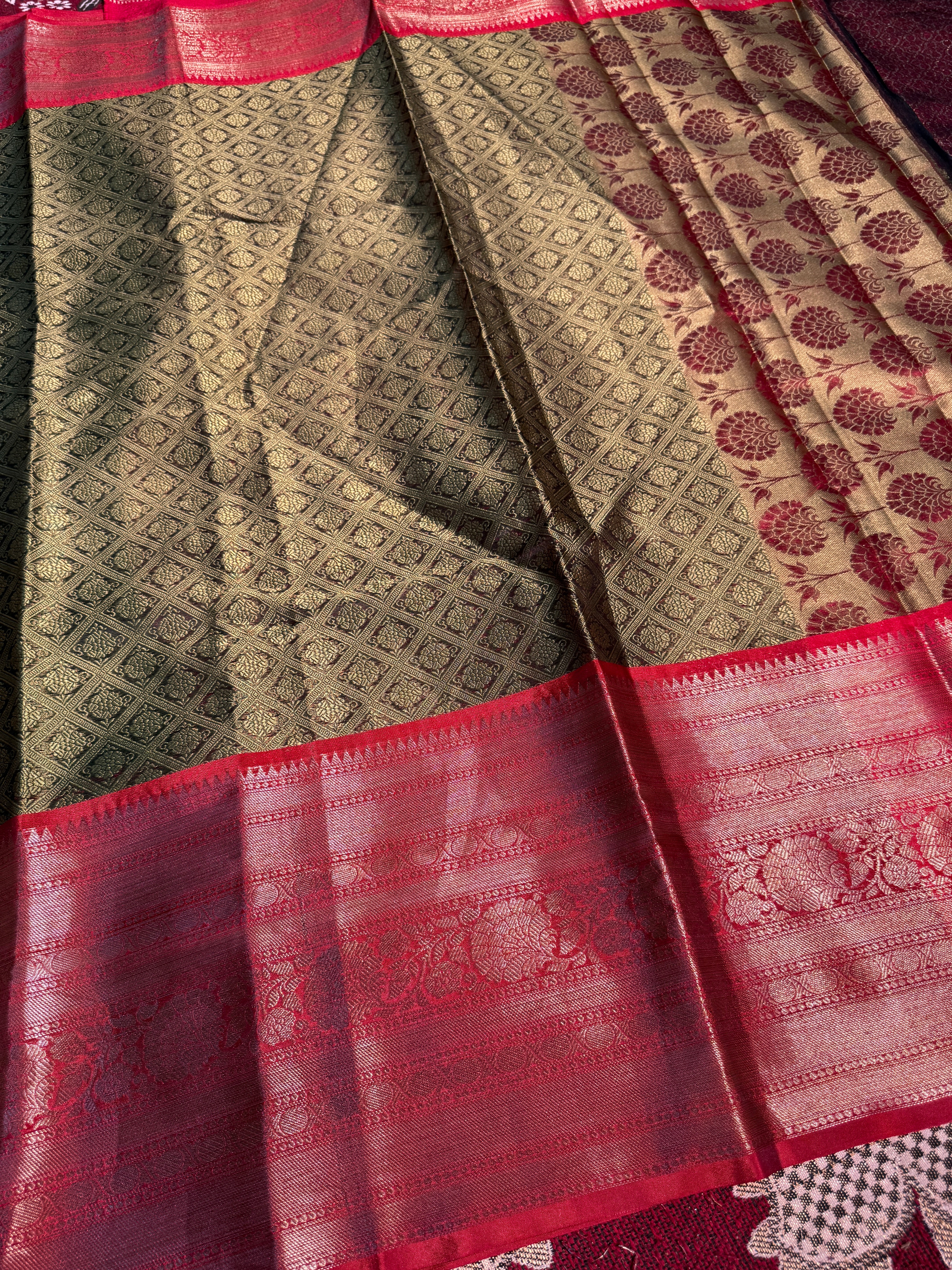 Premium Resham Embossed Kora Muslin Banarasi Saree