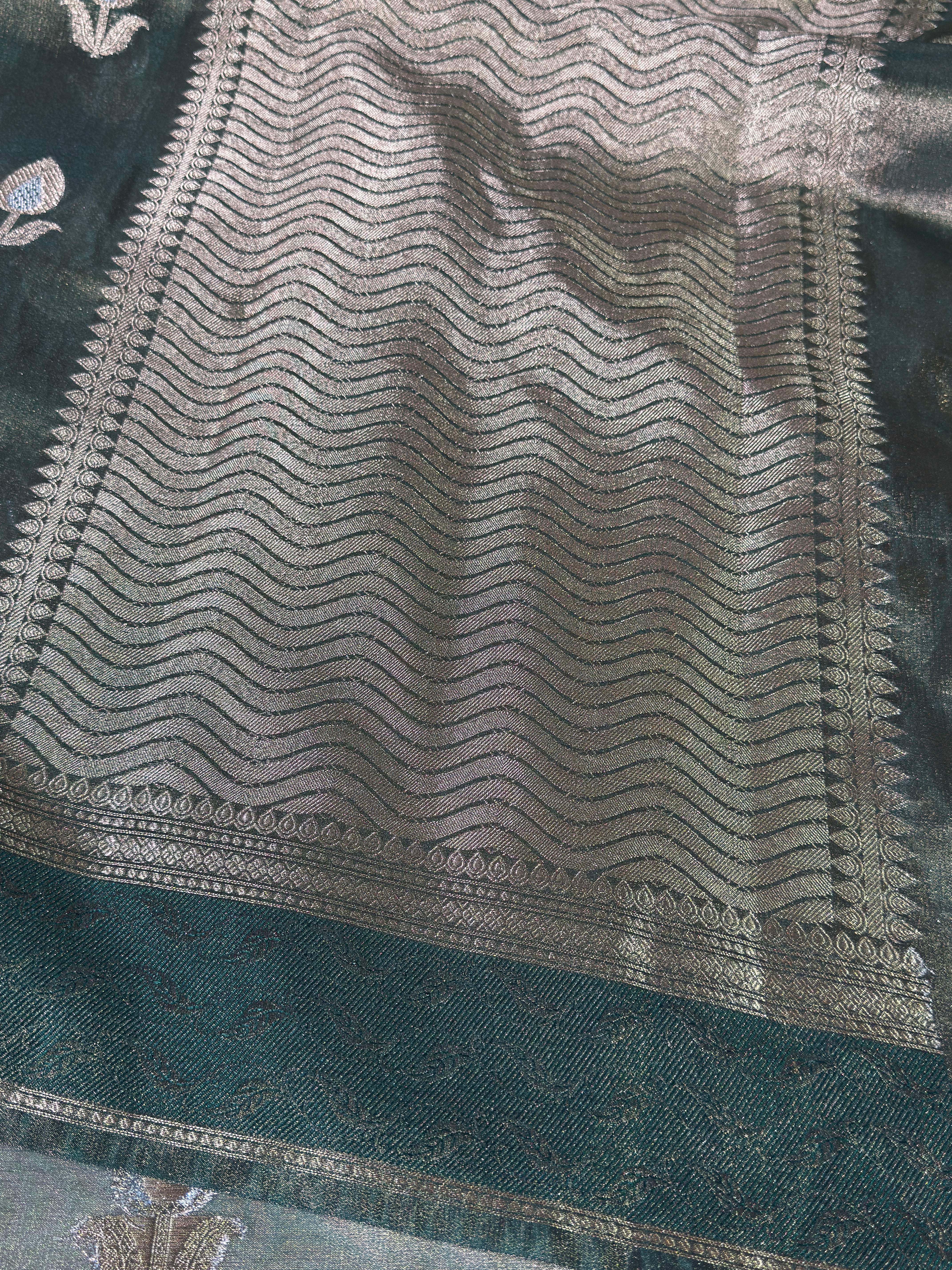 Metallic Mehendi Green Premium Breathable Tissue Silk Banarasi Saree