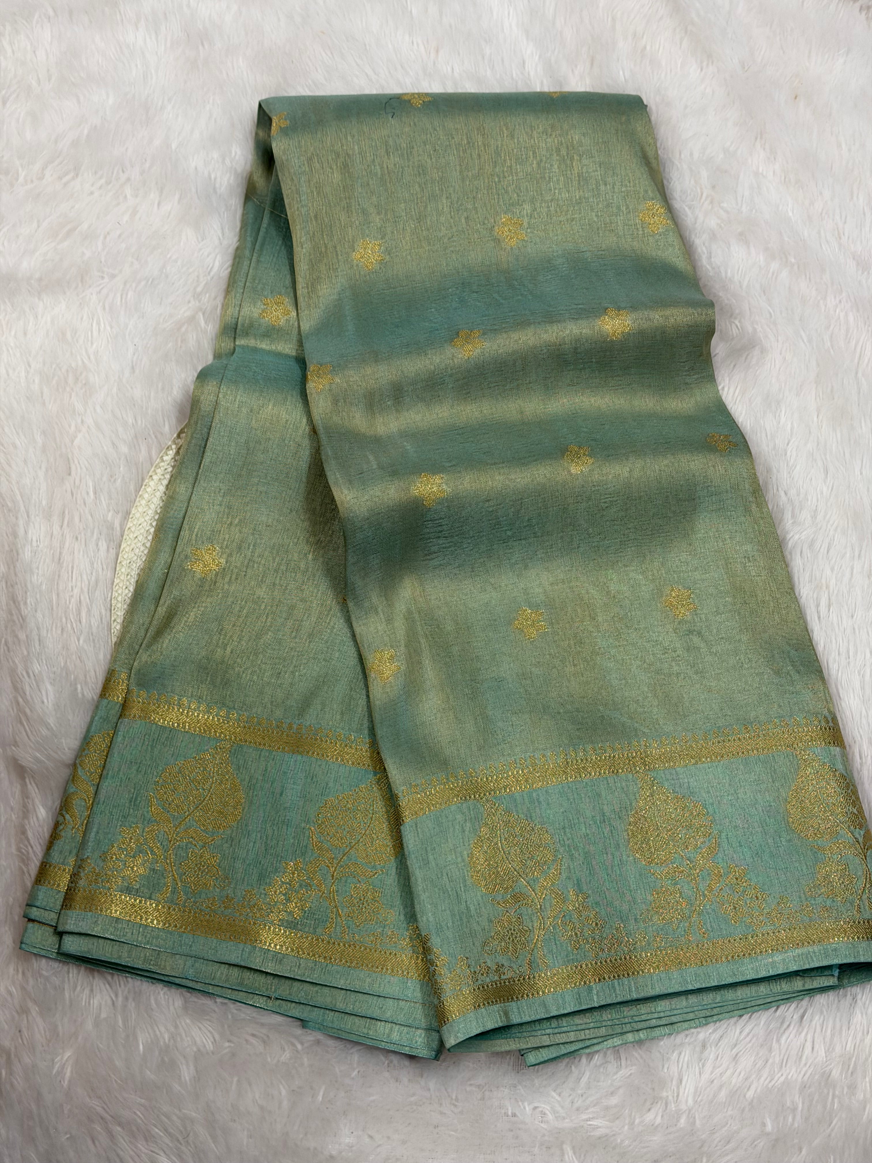 Premium Soft Breathable Tissue Silk Banarasi Saree with Rich Pallu