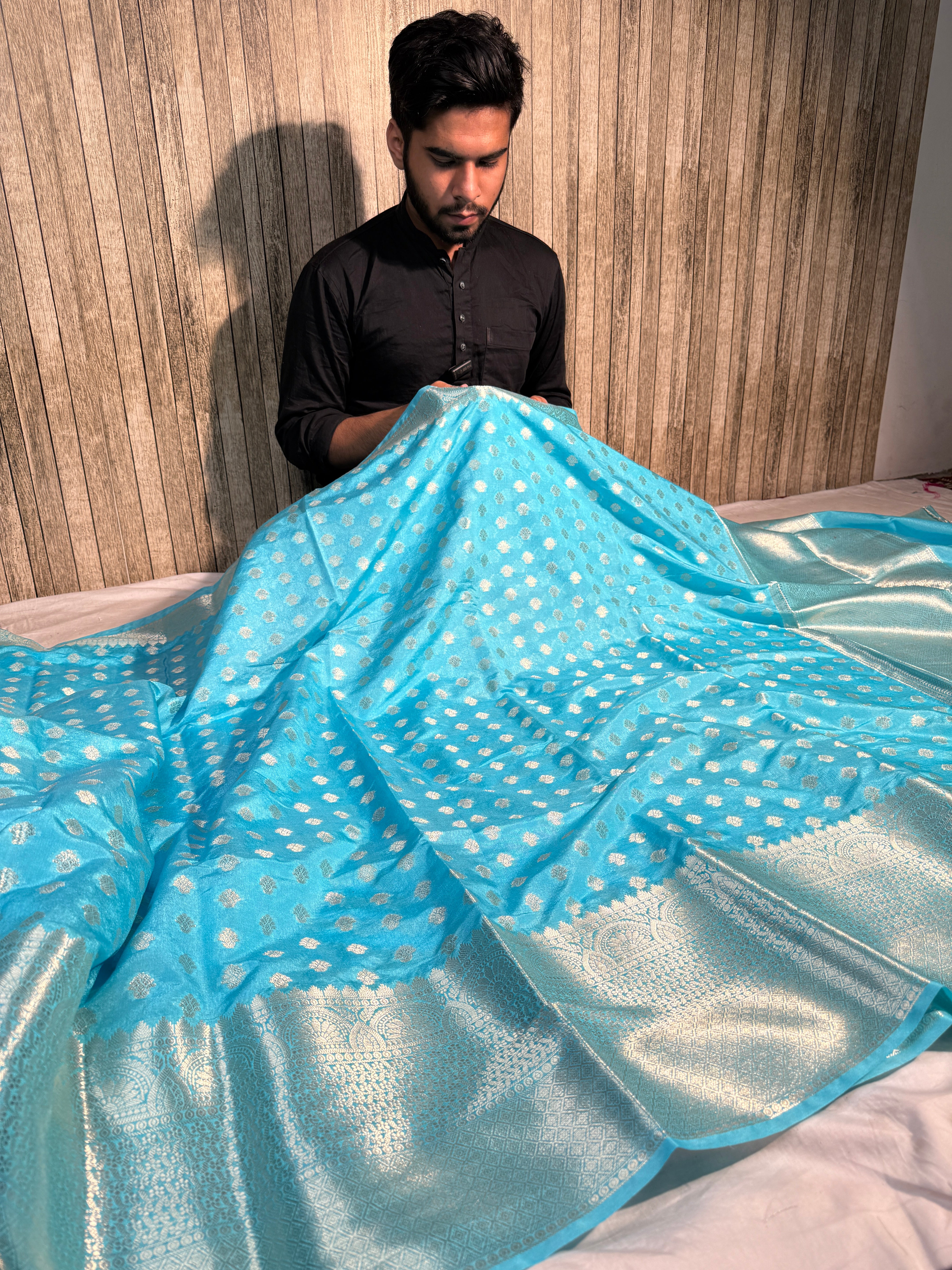 Pastel Firozi Premium Chiniya Silk Zari Buti Weave Banarasi Saree