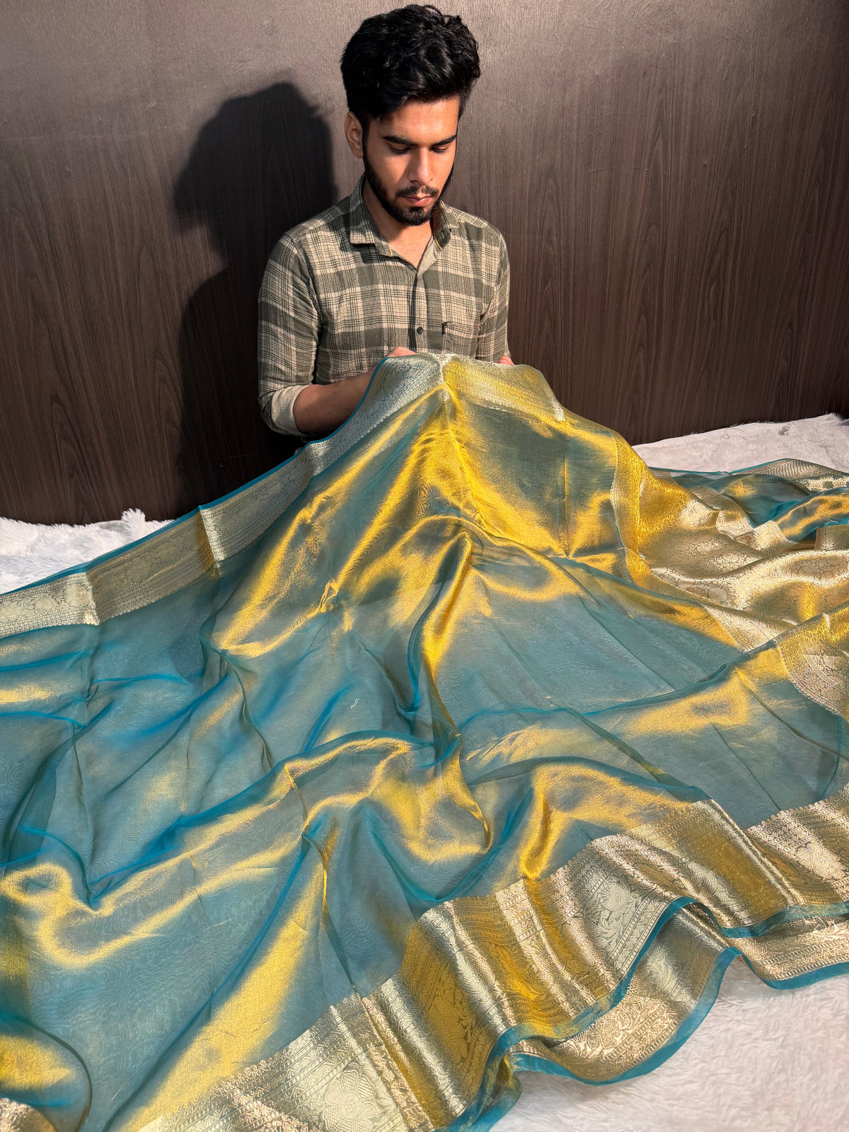 Dual Shaded Seagreen 100% Pure Tissue Silk Banarasi Saree