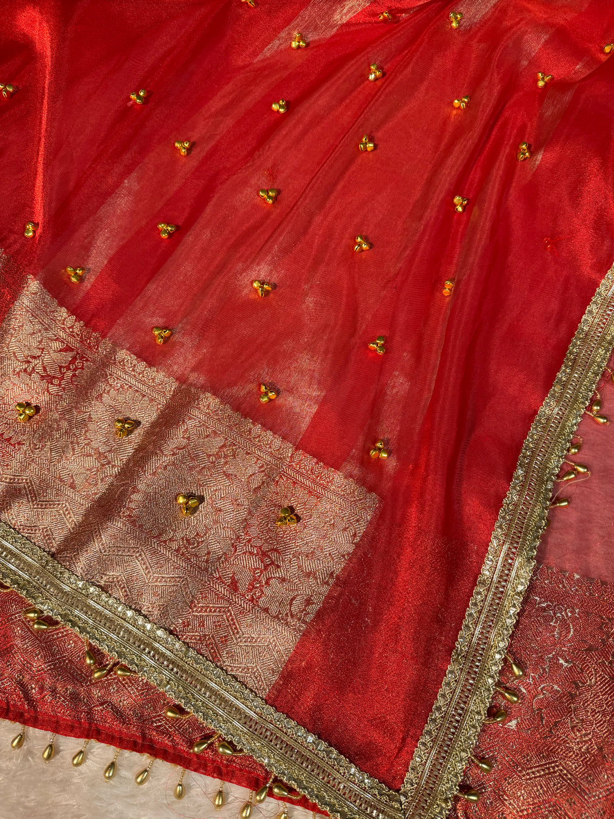 Viral Ghungroo Handwork Bridal Red Premium Tissue Silk Banarasi Saree