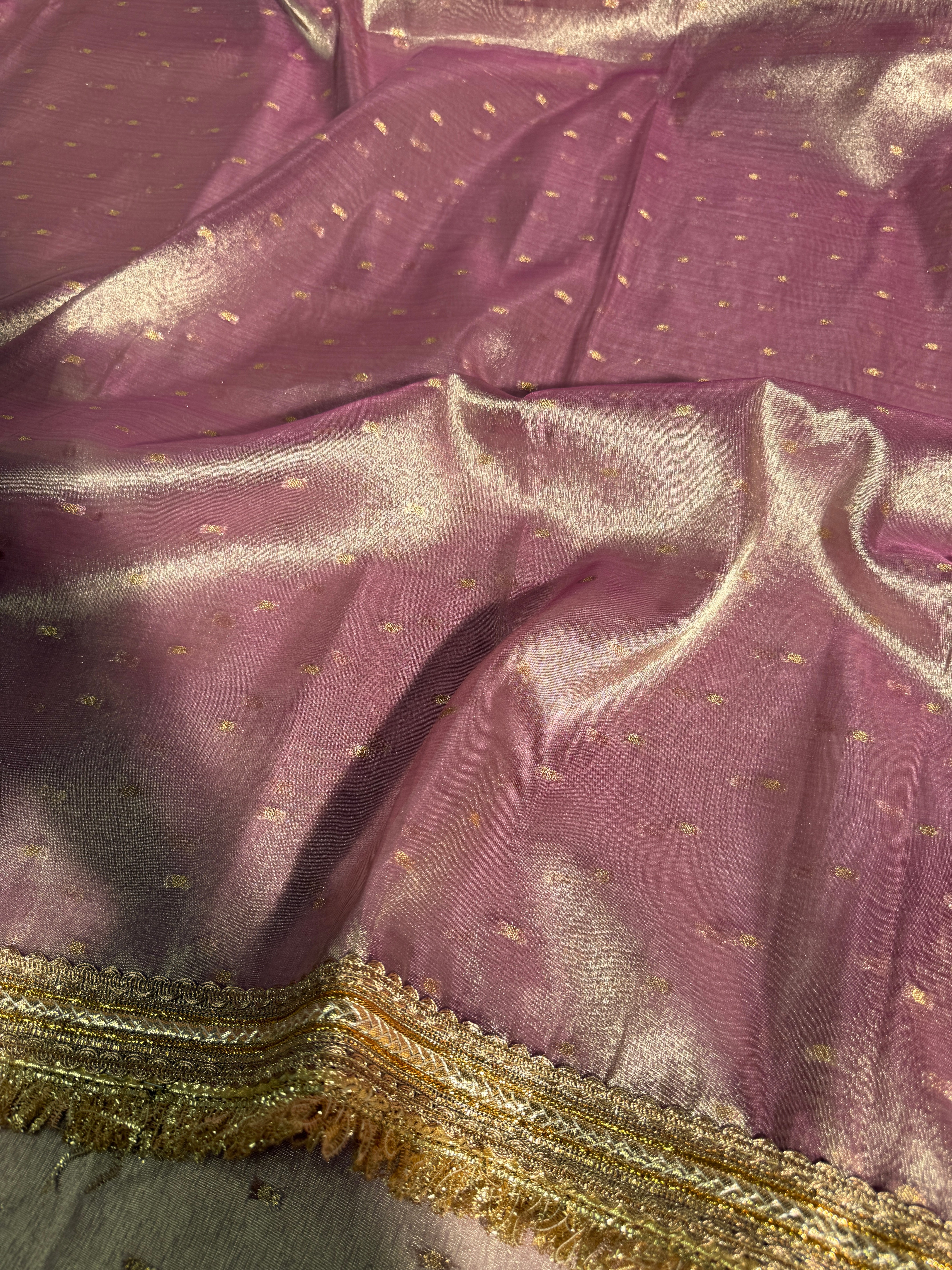 Metallic Lavendar Premium Tissue Silk Lace Attached Banarasi Saree