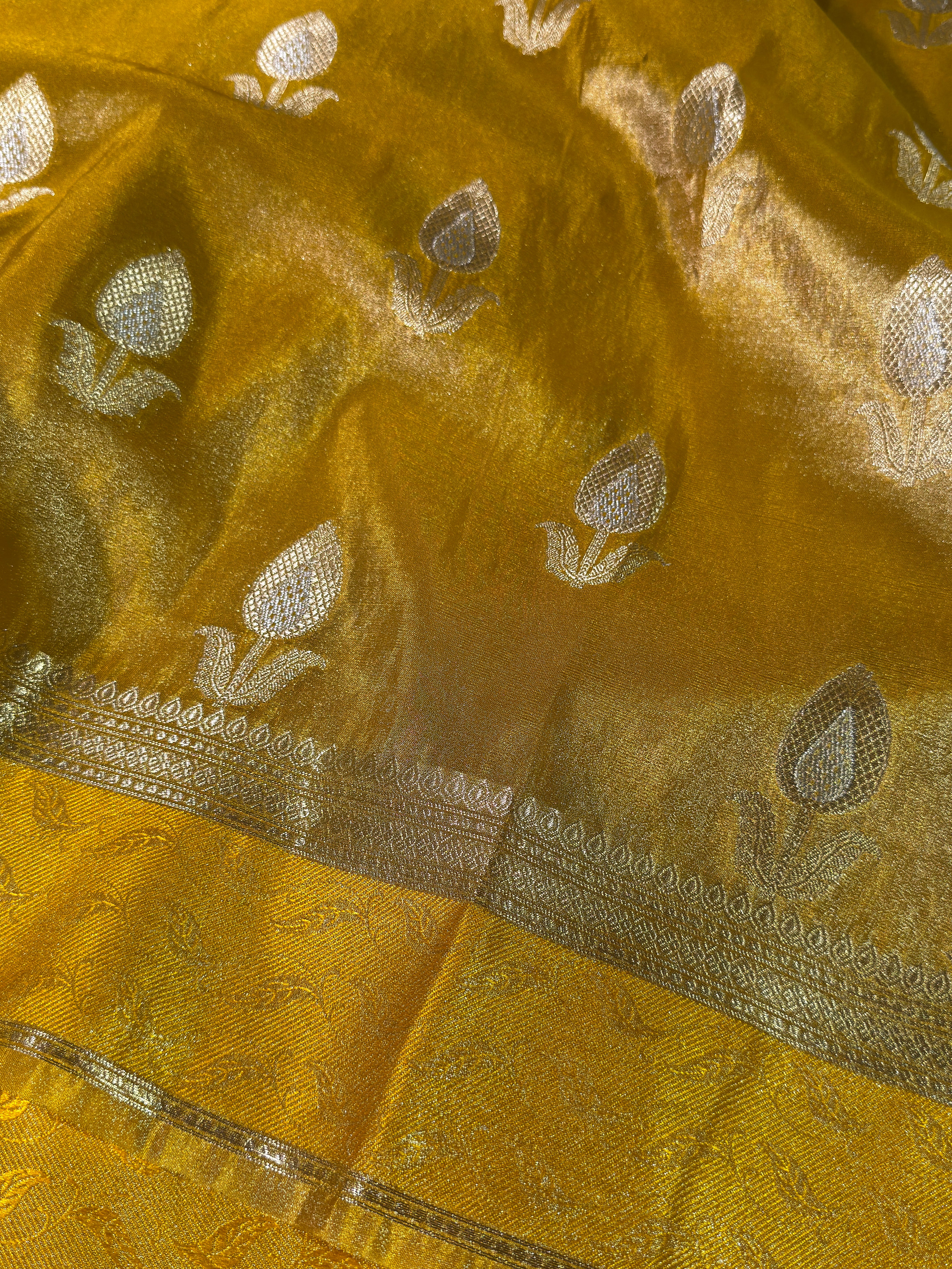 Metallic Gold Yellow Premium Breathable Tissue Silk Banarasi Saree