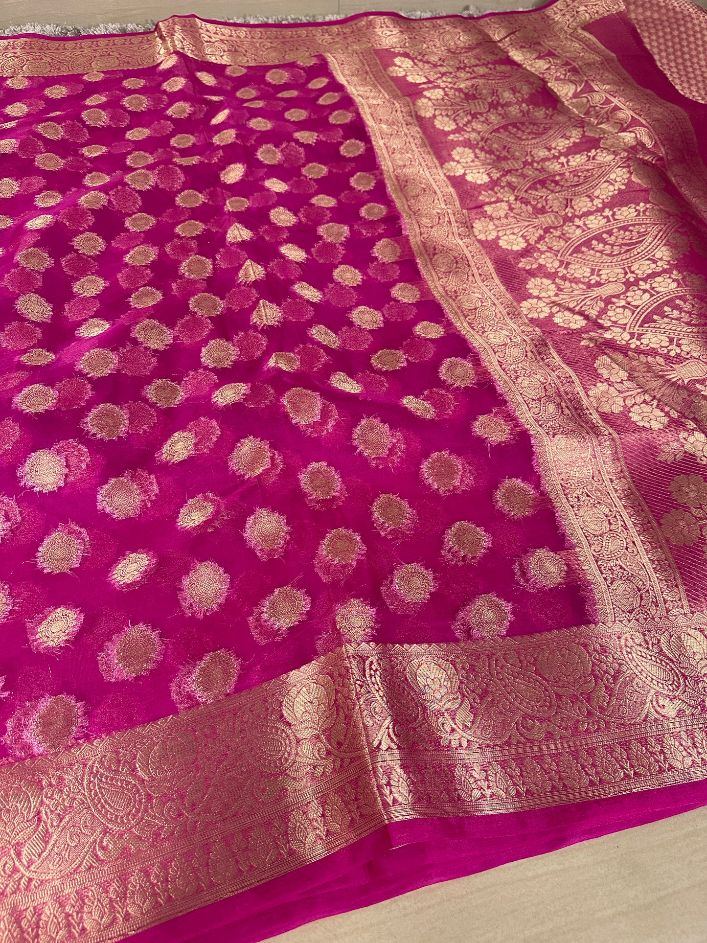 Handloom Inspired Traditional Organza Silk Saree