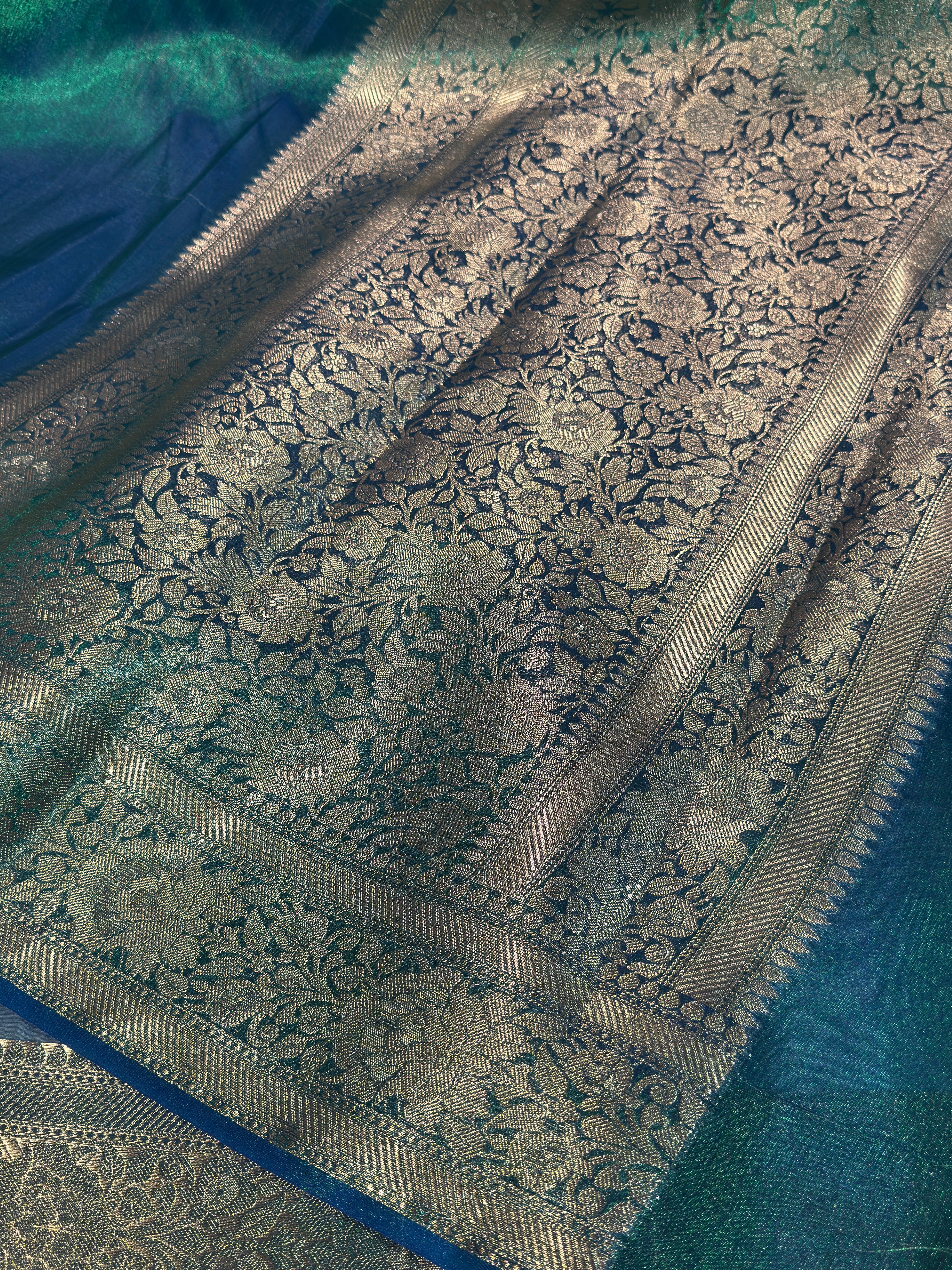 Ready To Wear Dual Shaded Sapphire Green Premium Tissue Silk Banarasi Saree