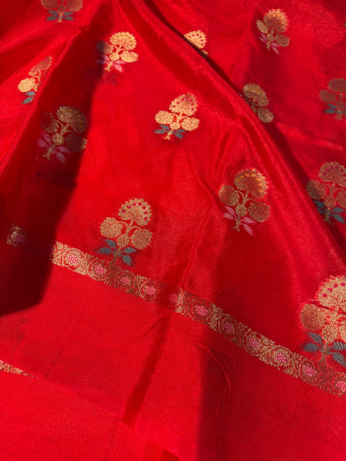 Bridal Red Premium Chiniya Silk Meenakari Banarasi Saree