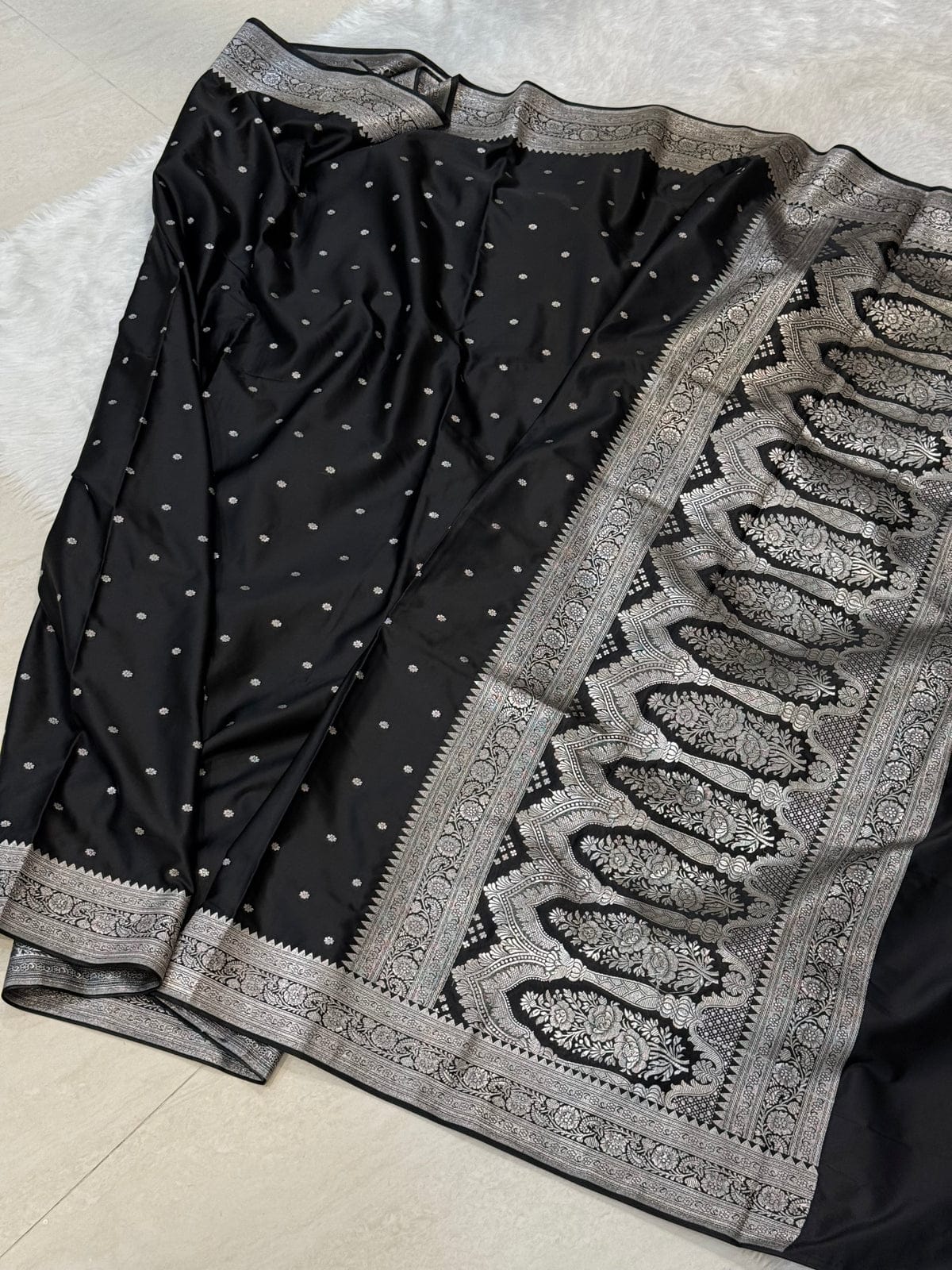 Black Premium Mashru Katan Silk Banarasi Saree